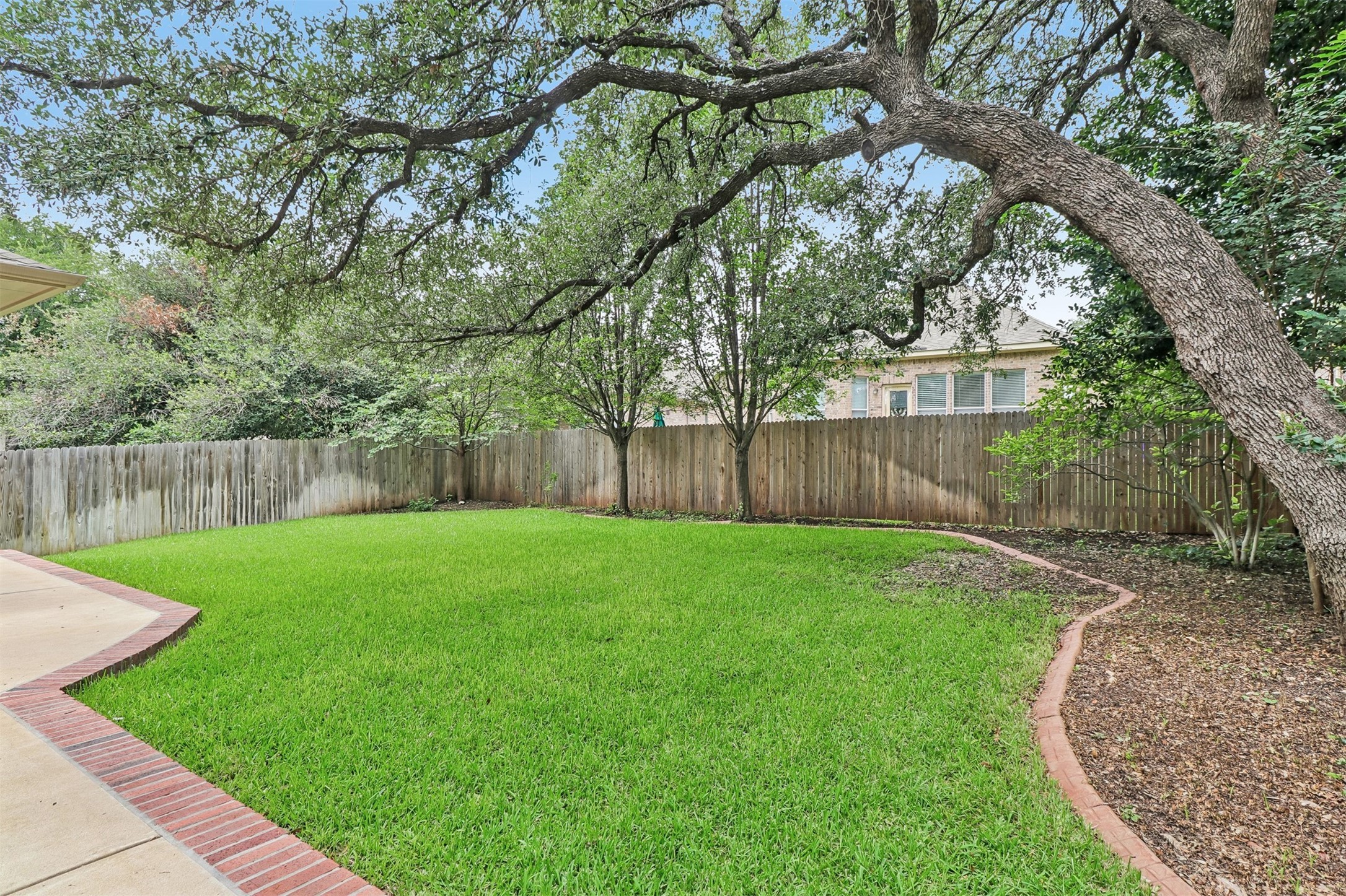 main property photo 21