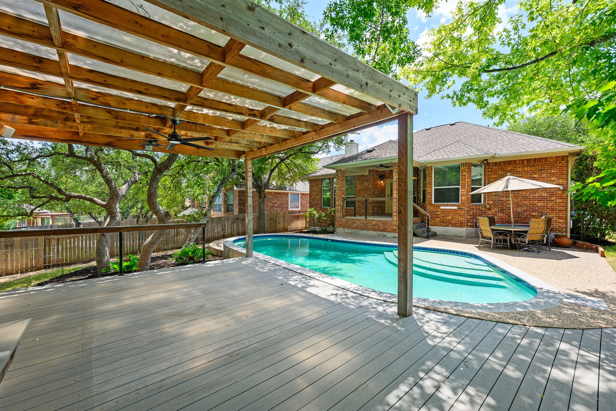 main property photo 26