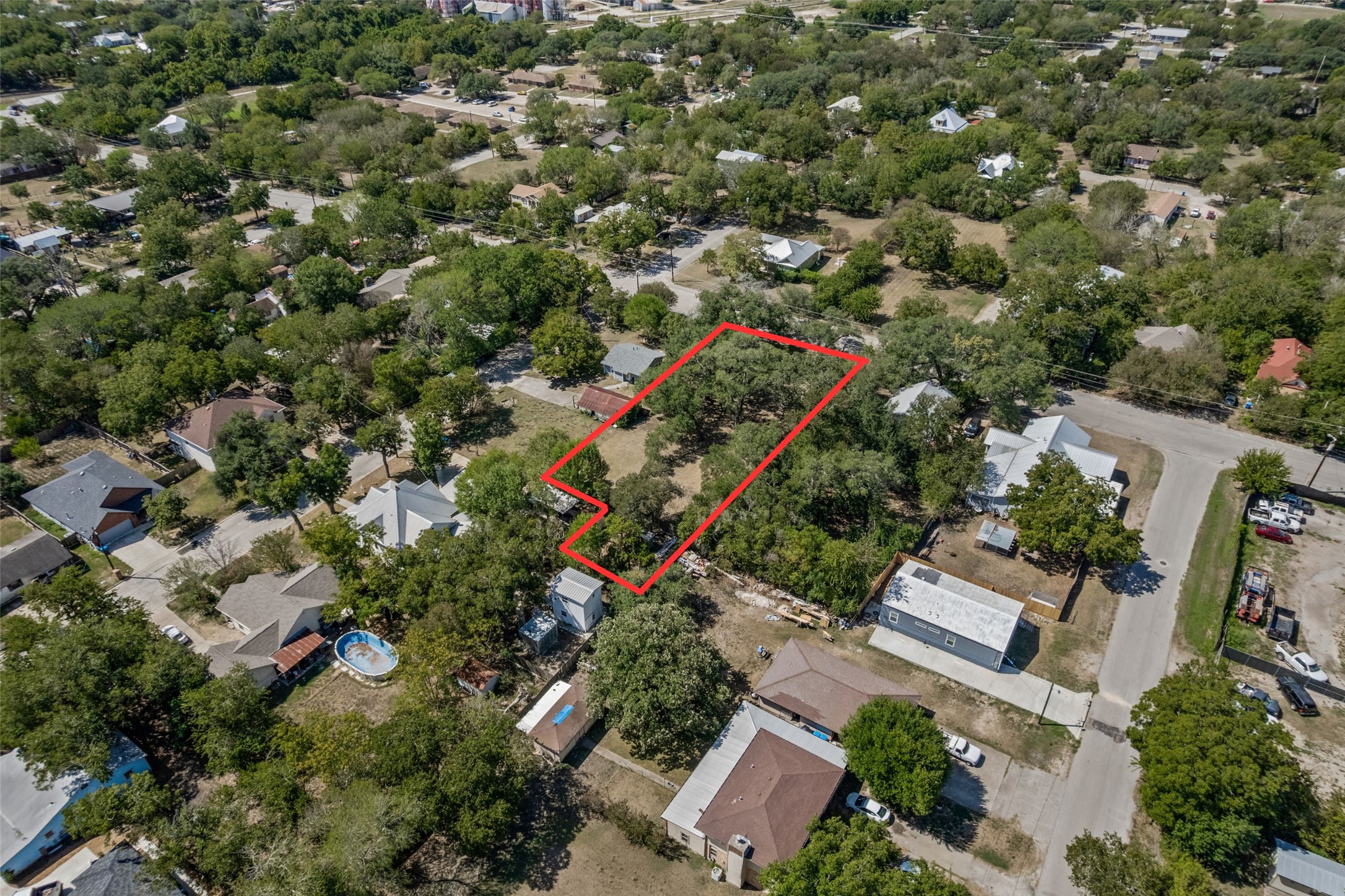 main property photo 13
