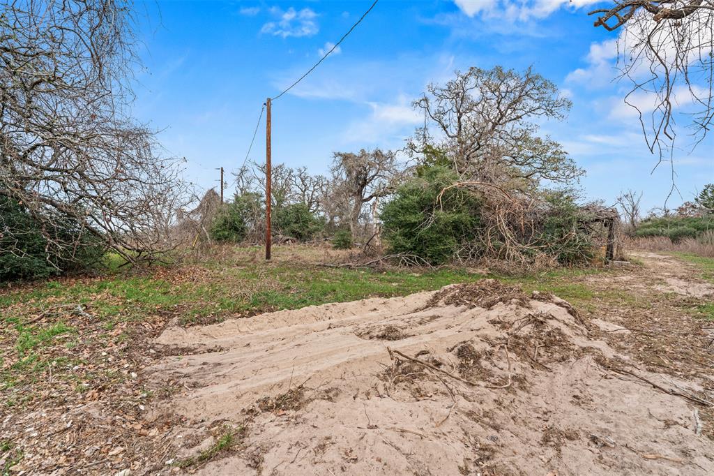 main property photo 6
