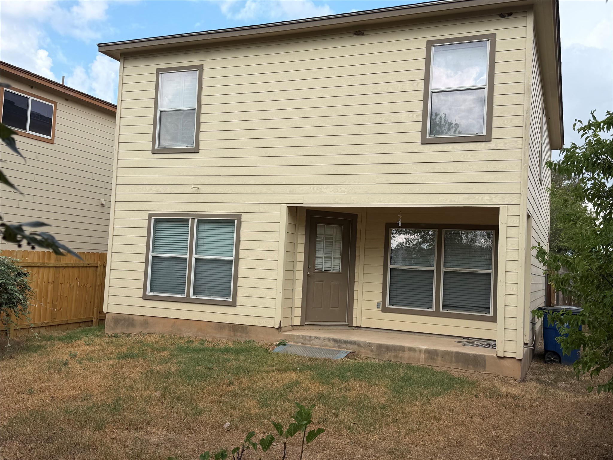main property photo 19
