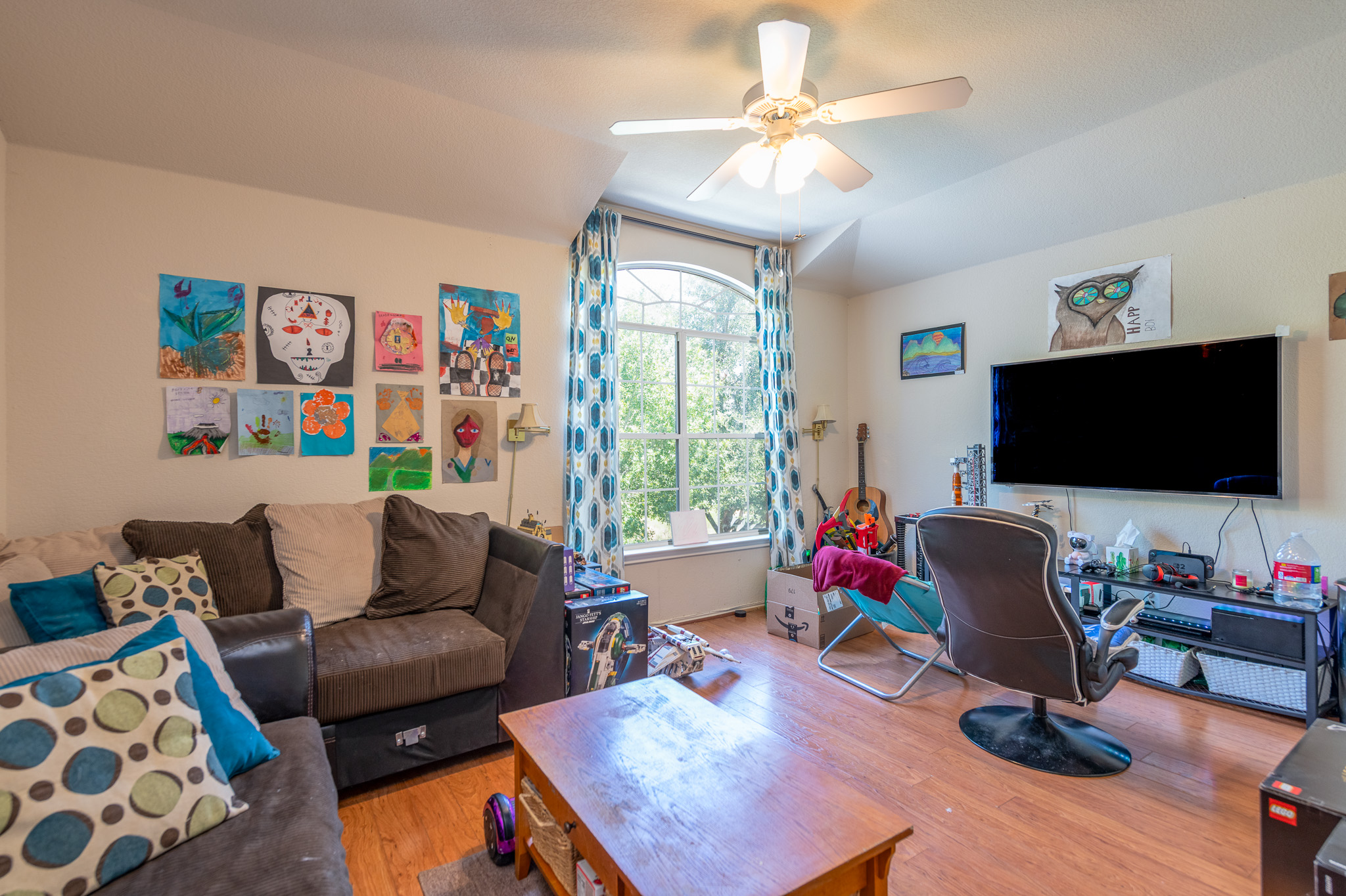 main property photo 10