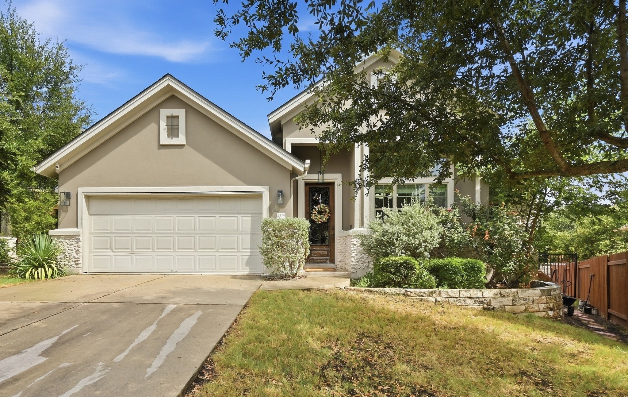main property photo 31