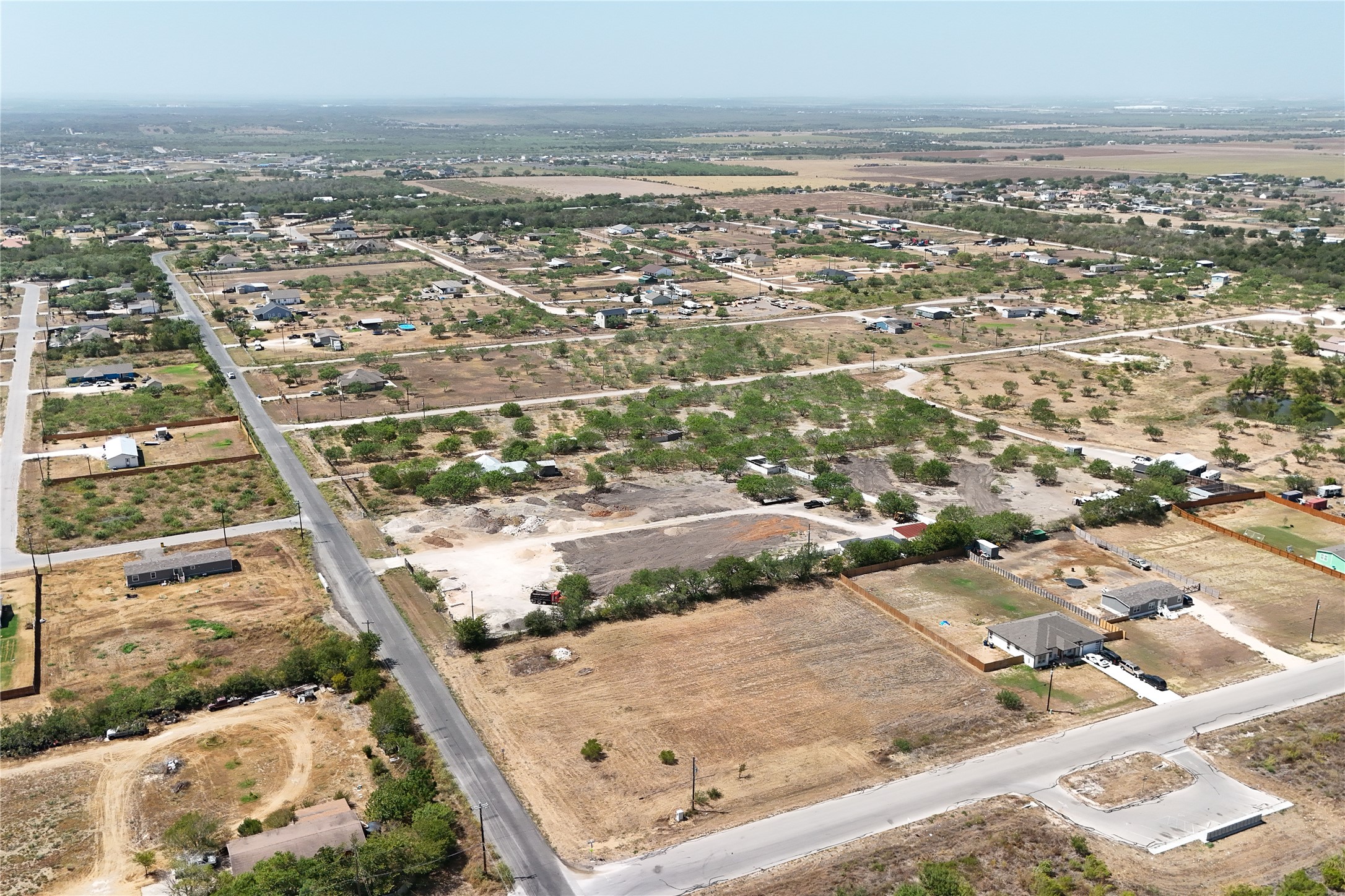 main property photo 11