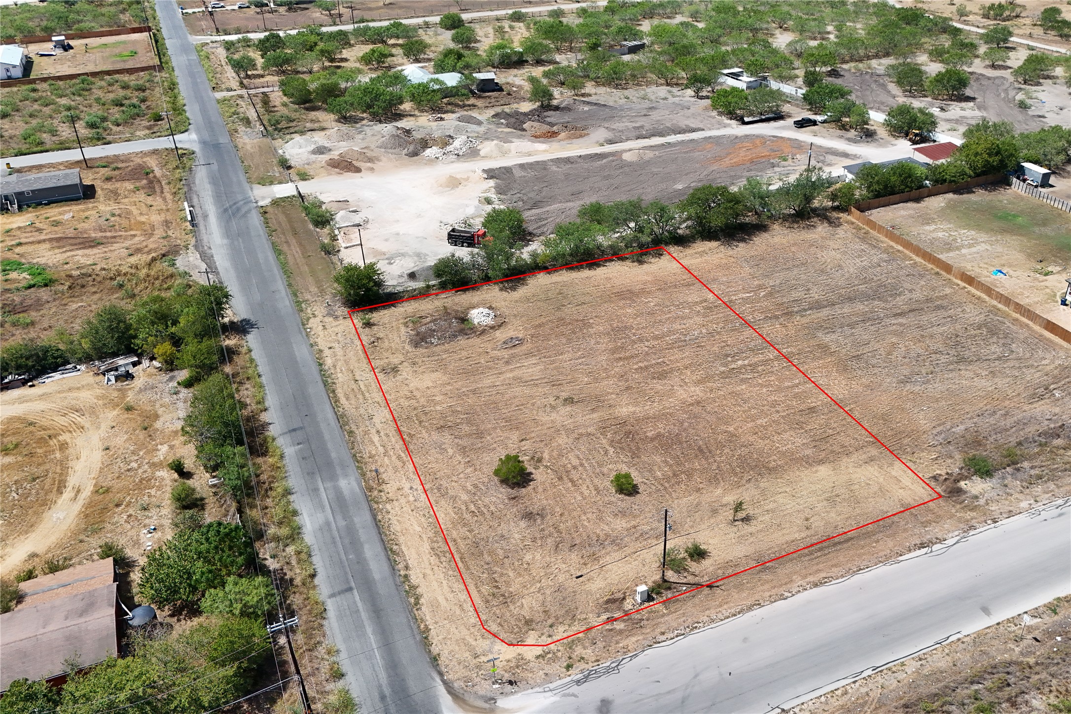 main property photo 12