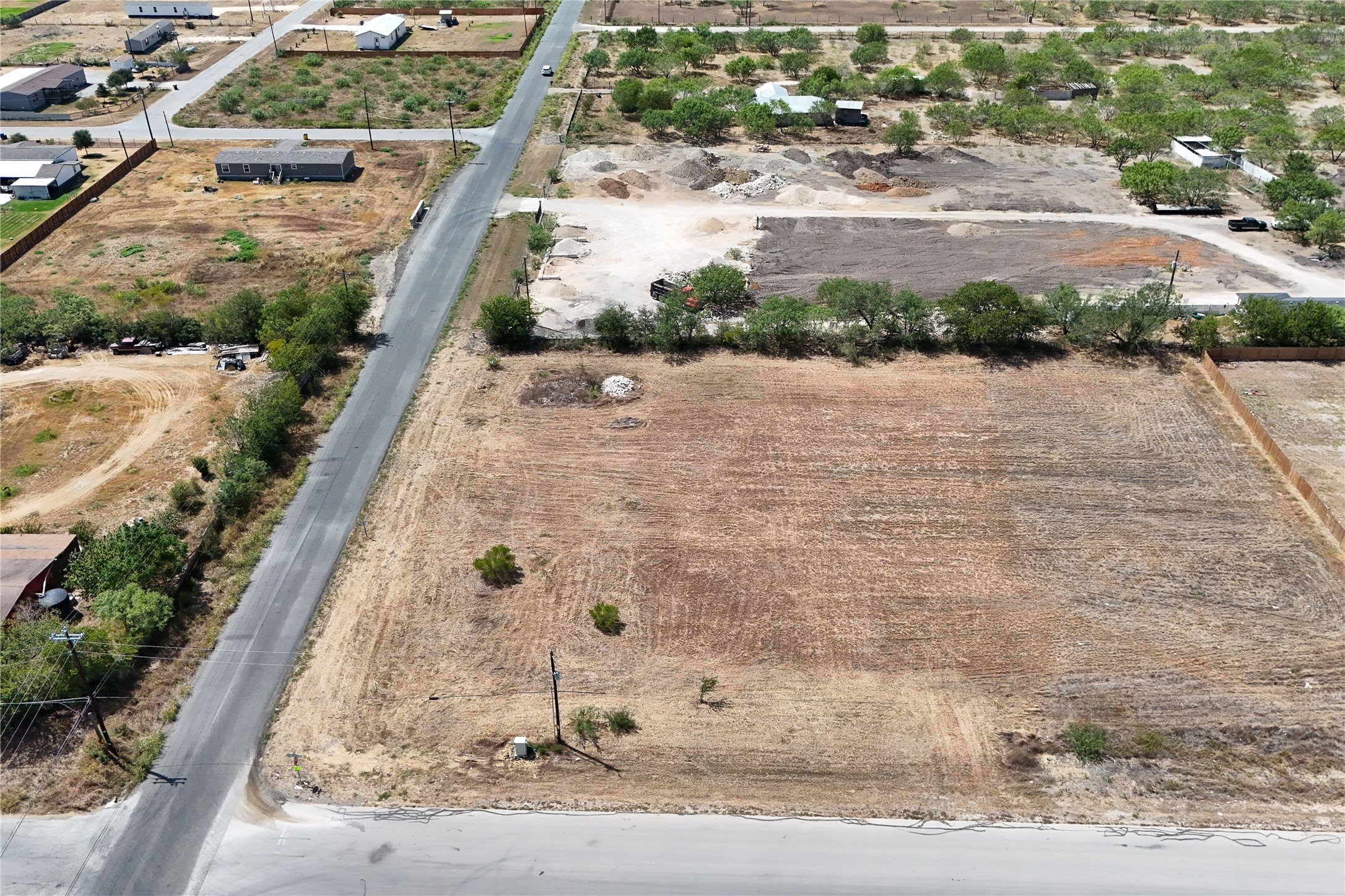 main property photo 15