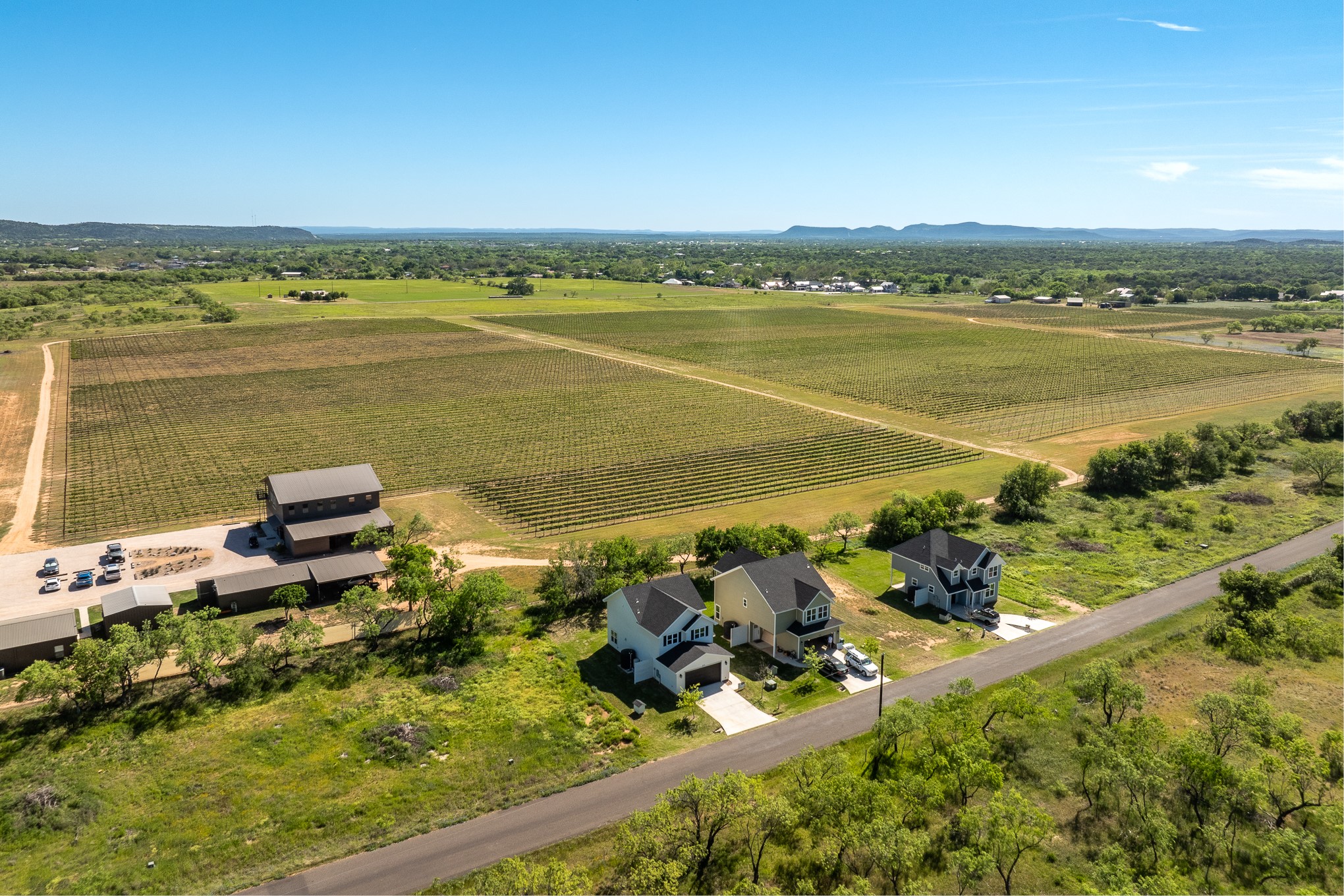 main property photo 5
