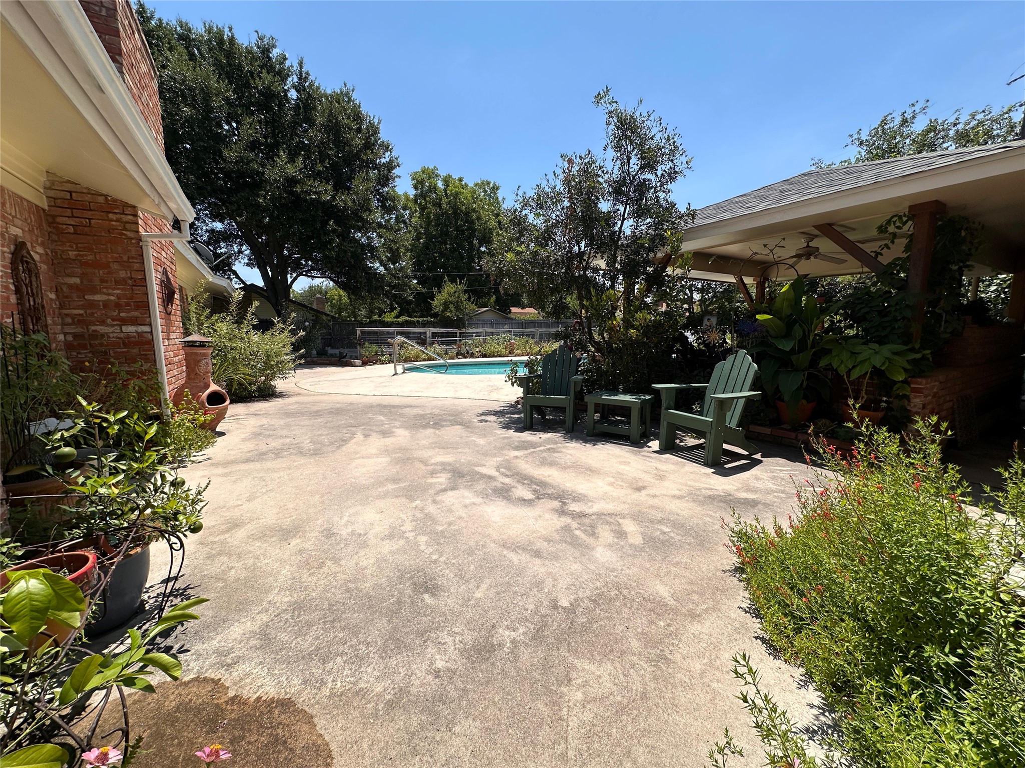 main property photo 24