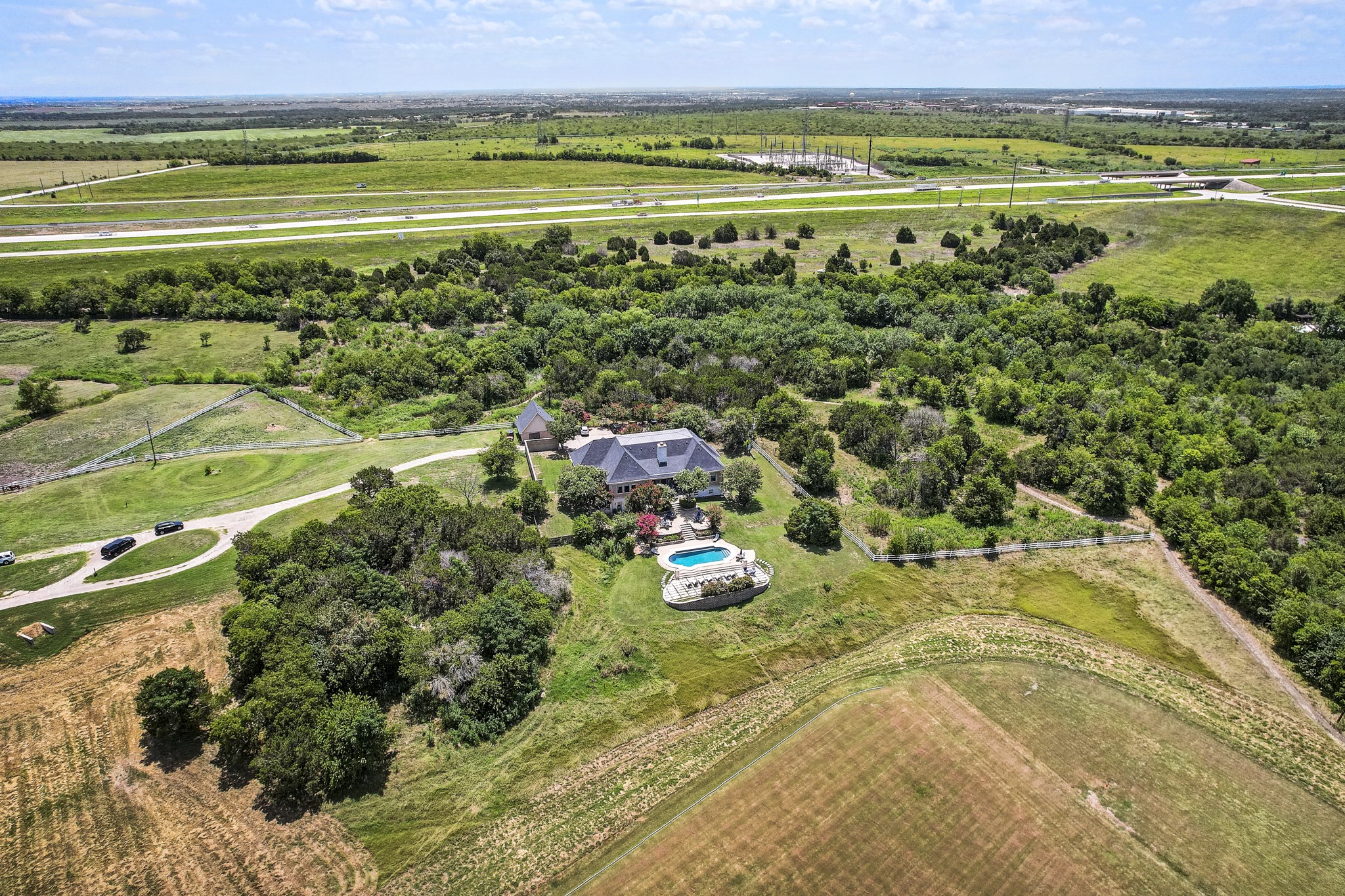 main property photo 2