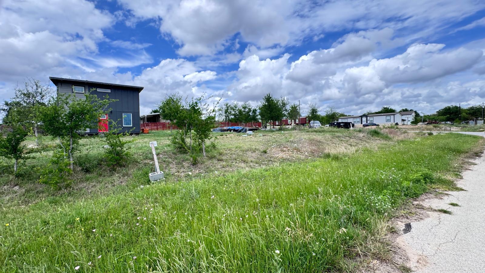 main property photo 24