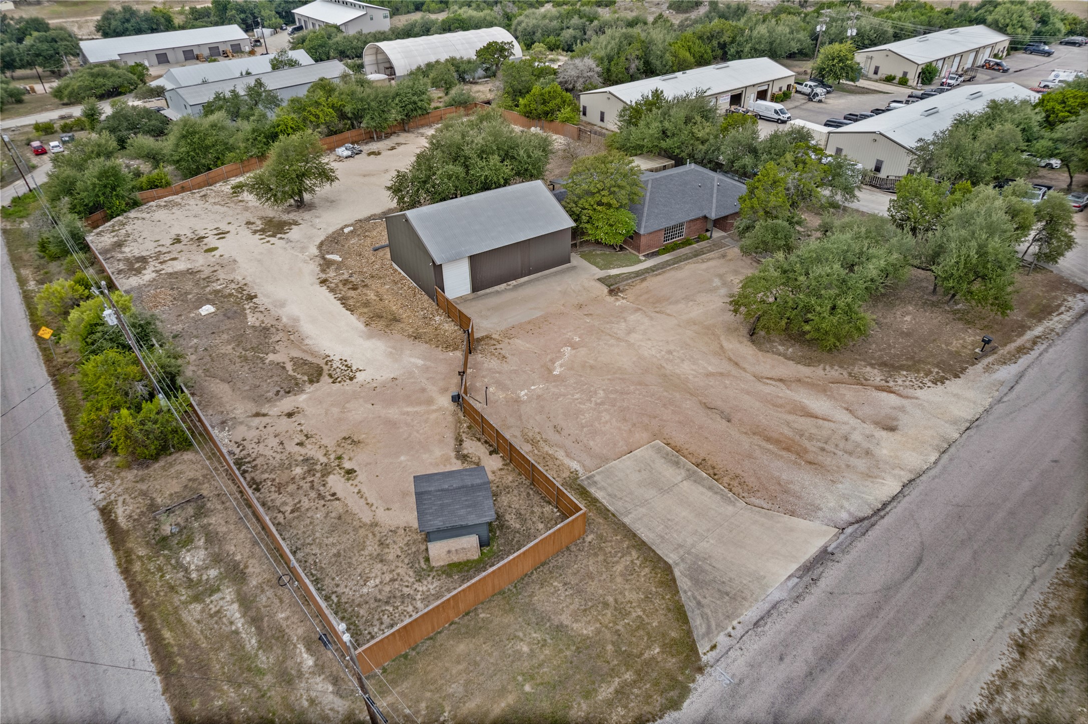 main property photo 37