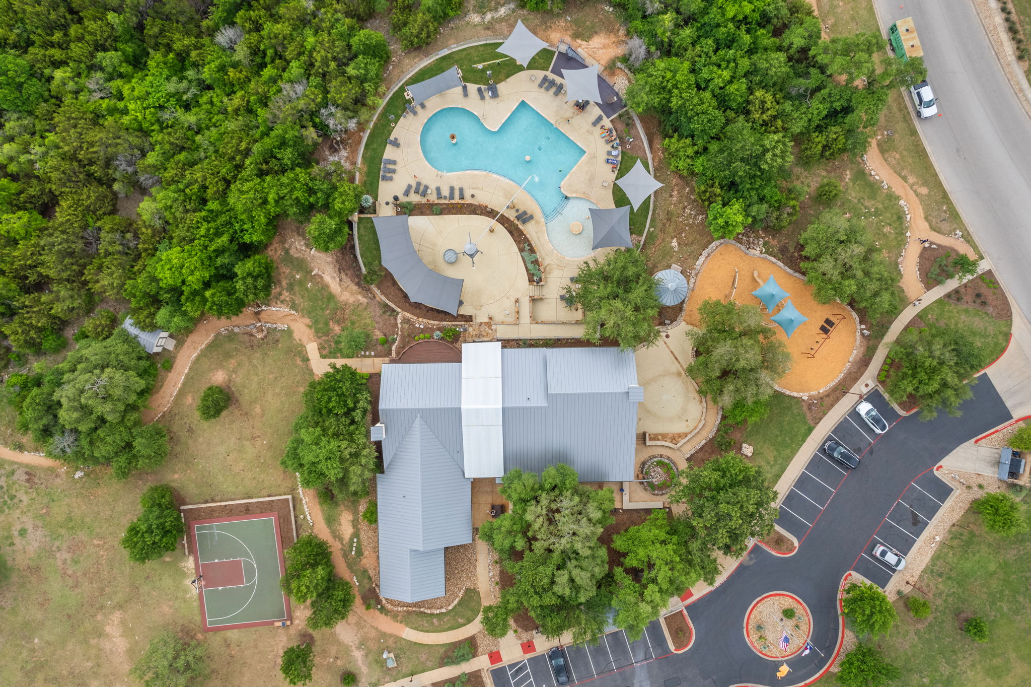 main property photo 34