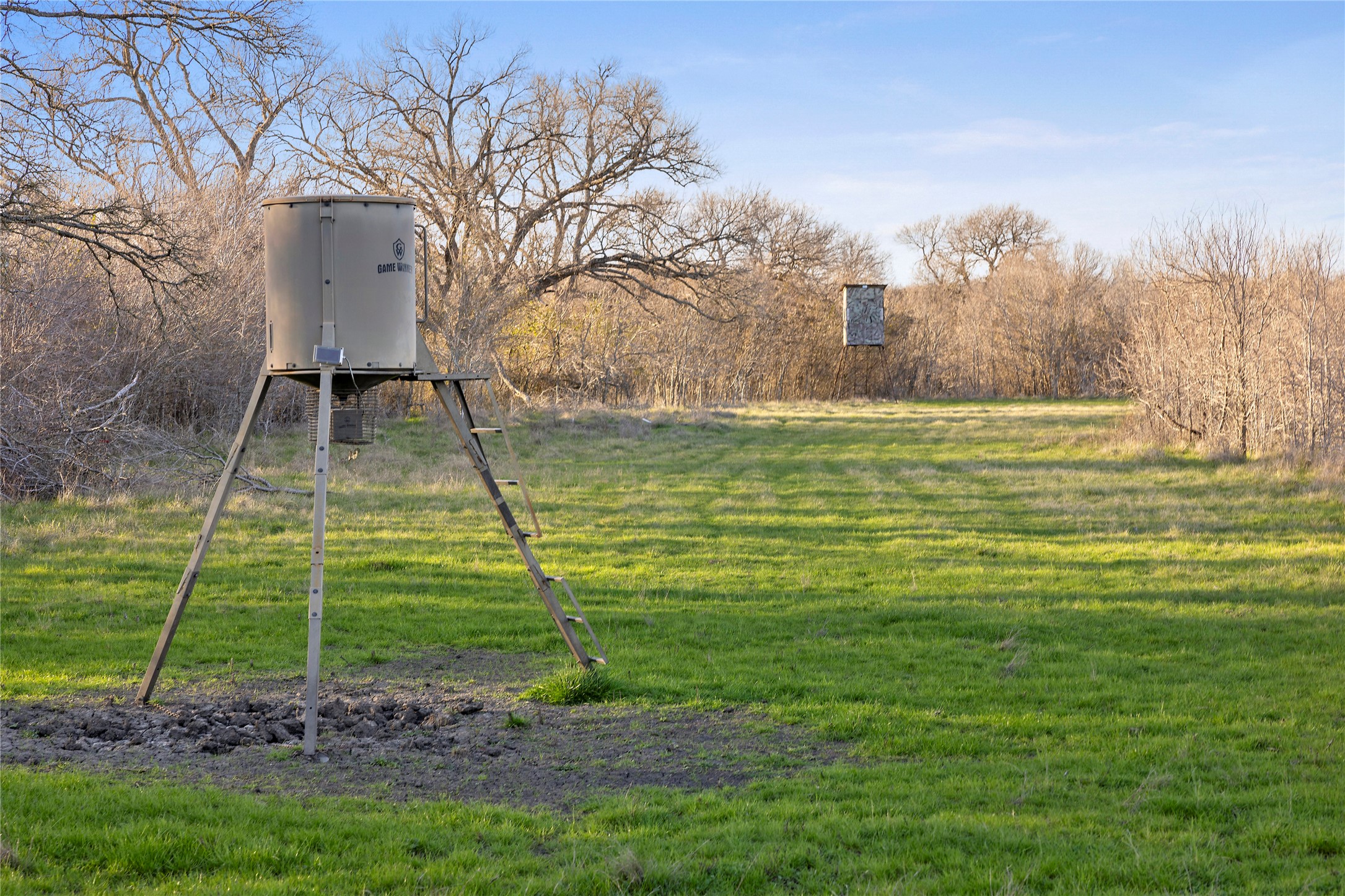 main property photo 17