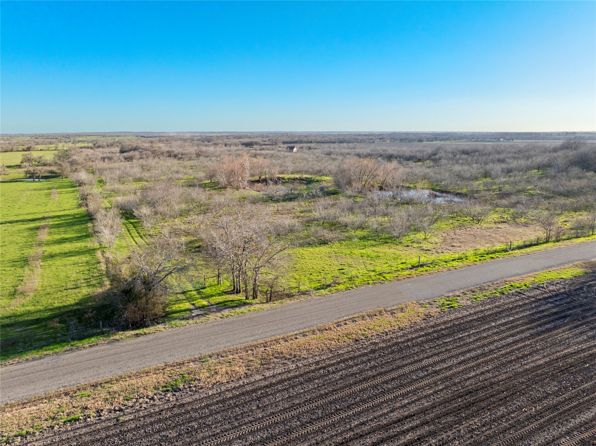 main property photo 6