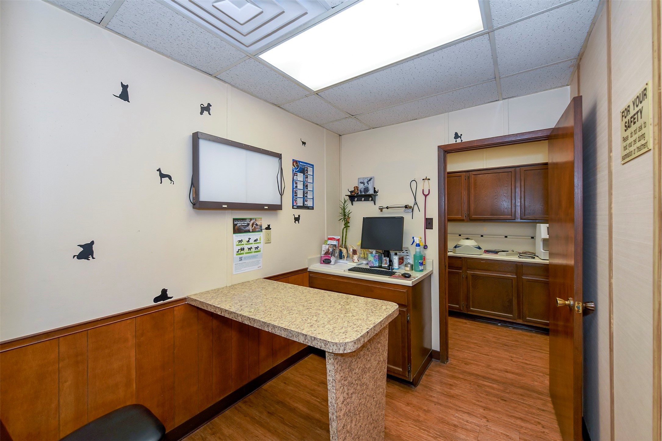 main property photo 11