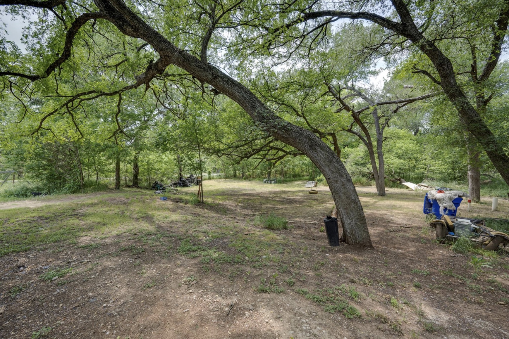 main property photo 7