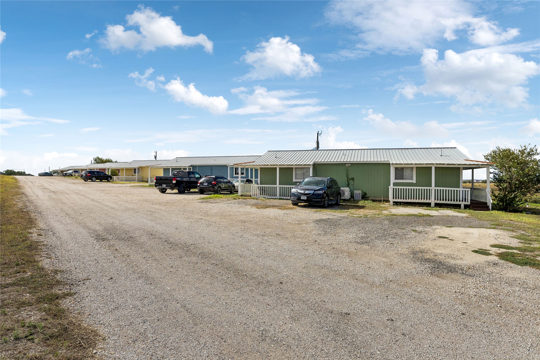 main property photo 16