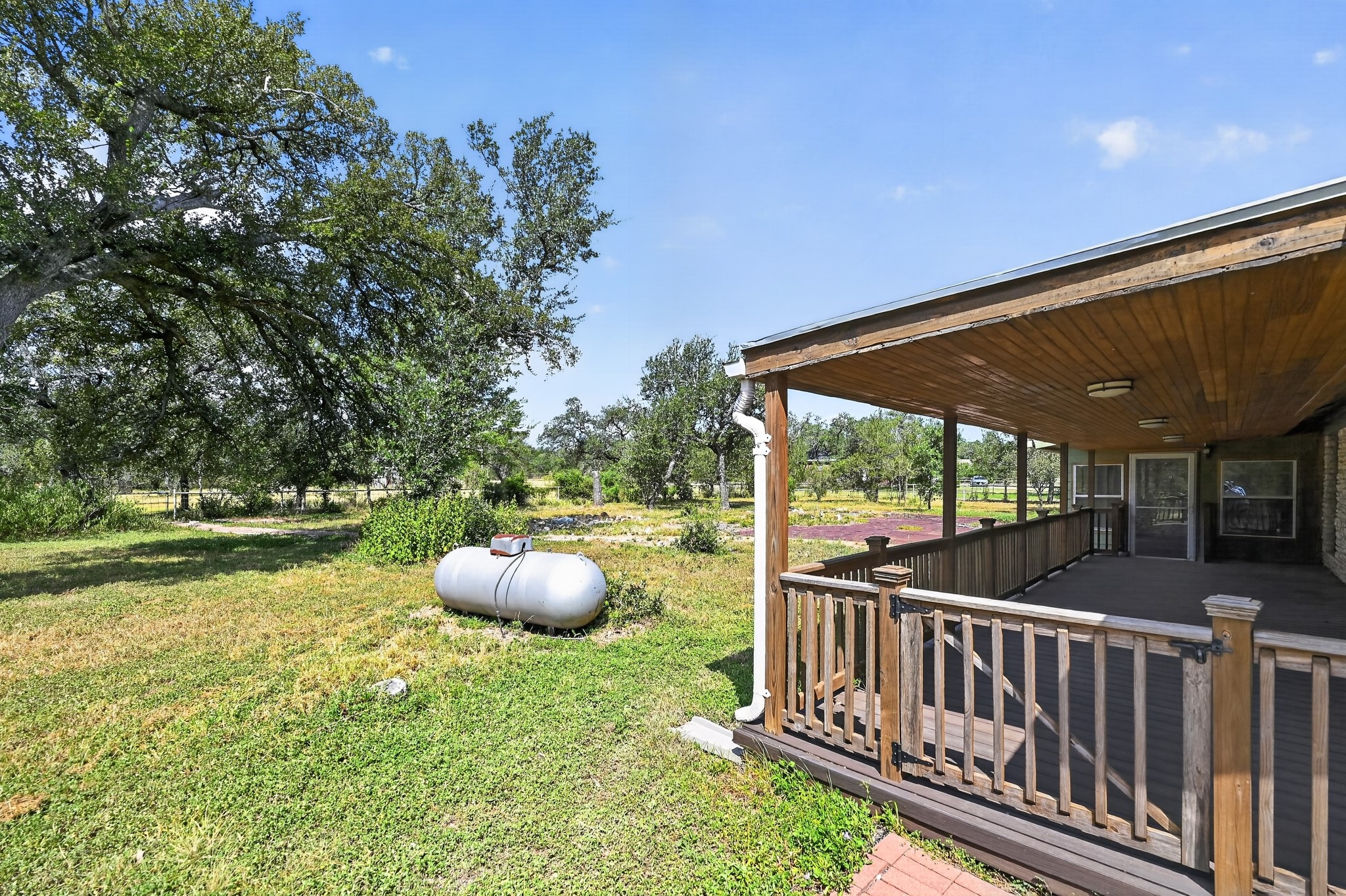 main property photo 49