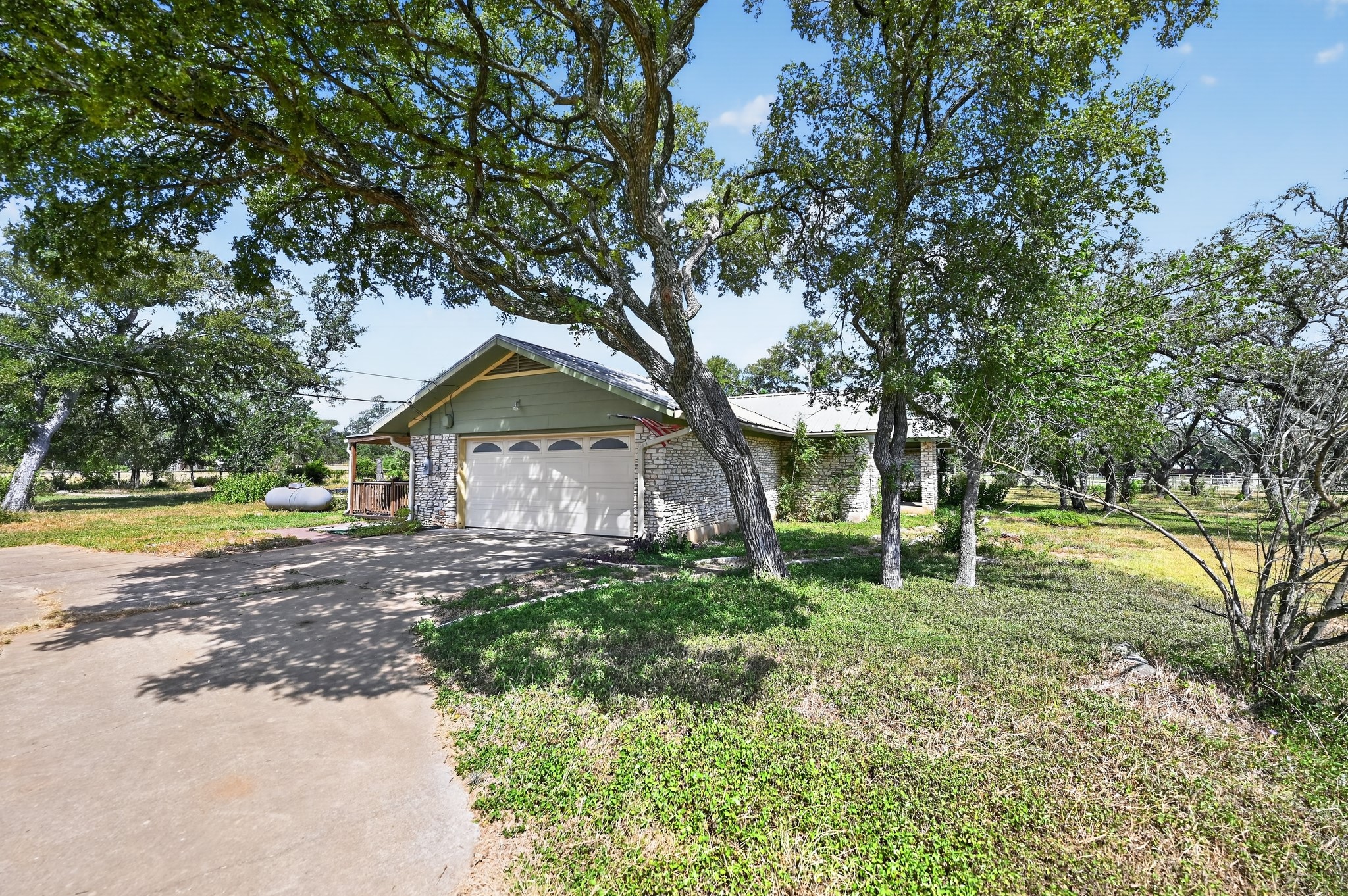 main property photo 59