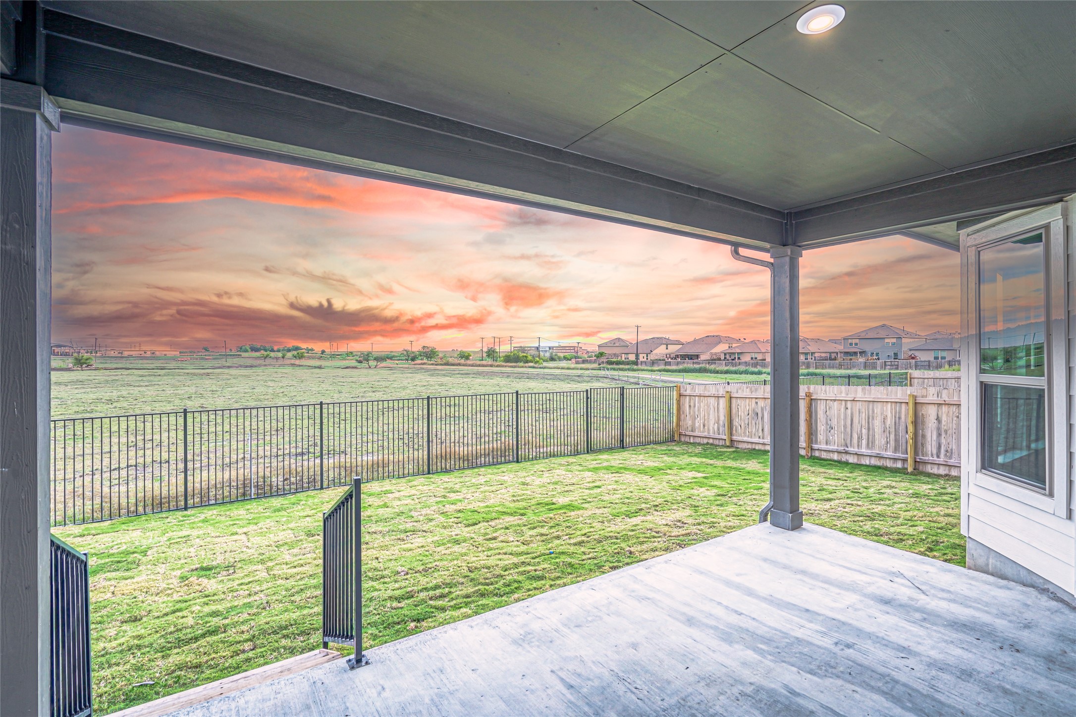 main property photo 26