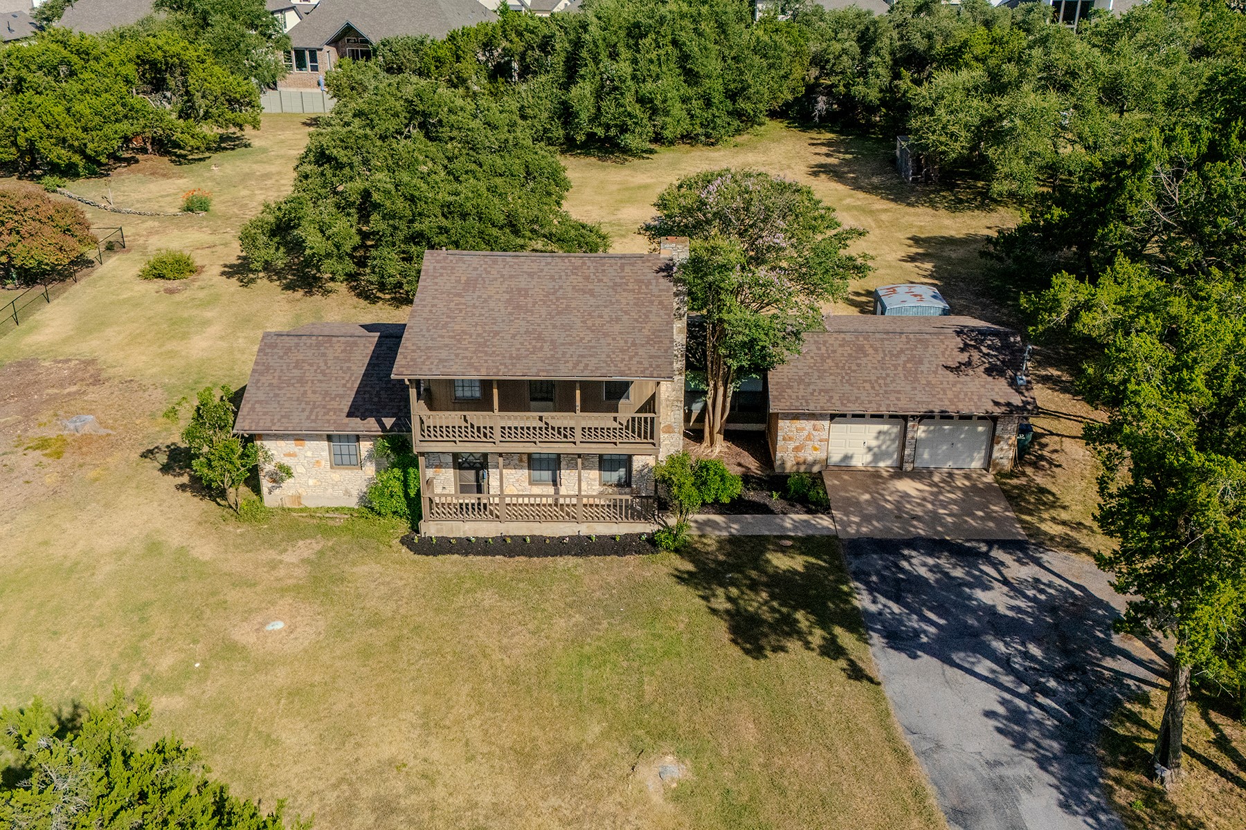 main property photo 25