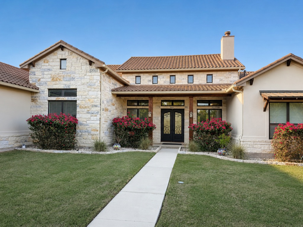main property photo 4
