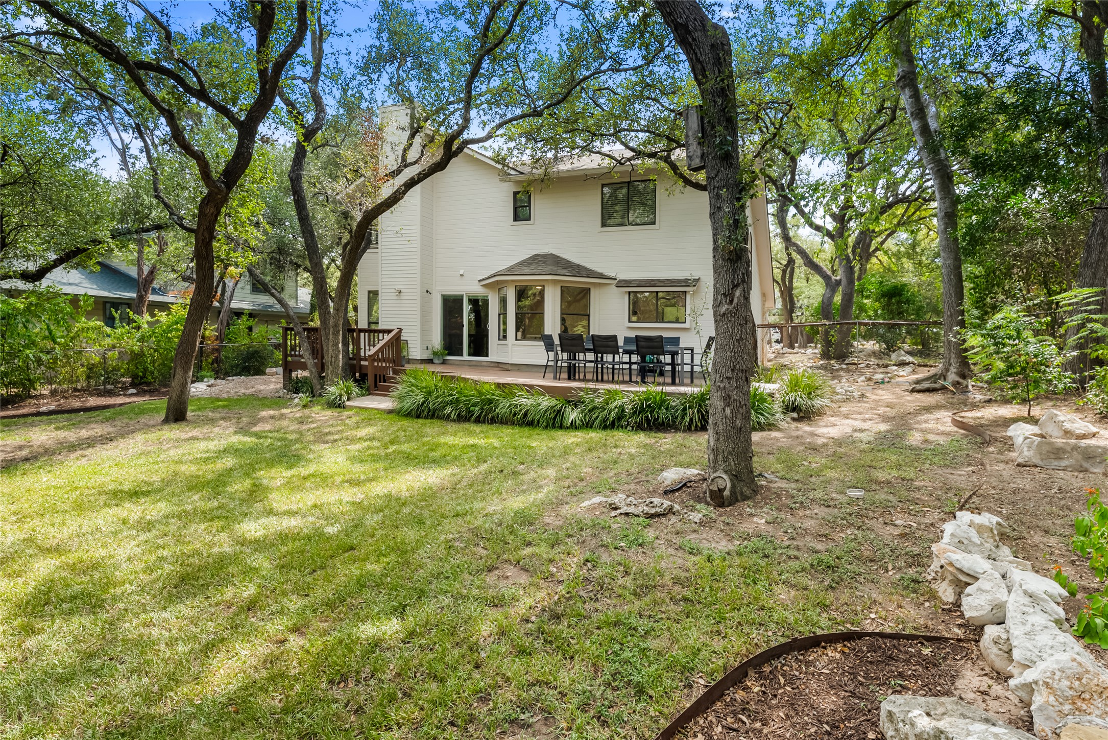 main property photo 15