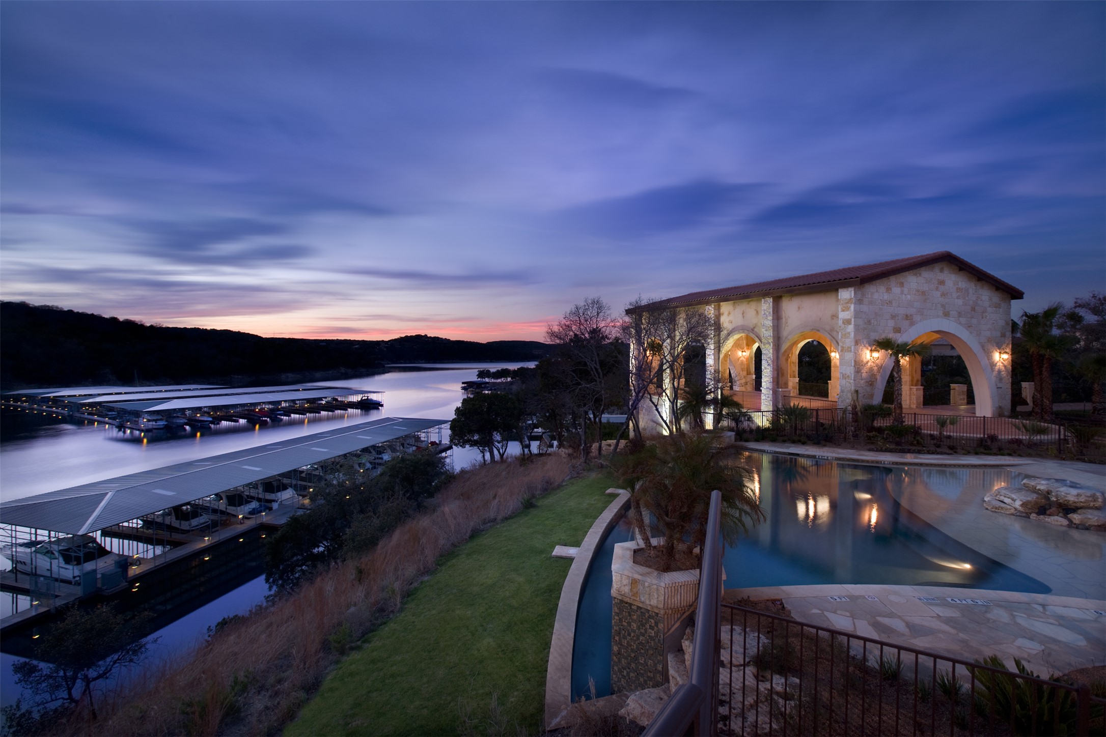 main property photo 11