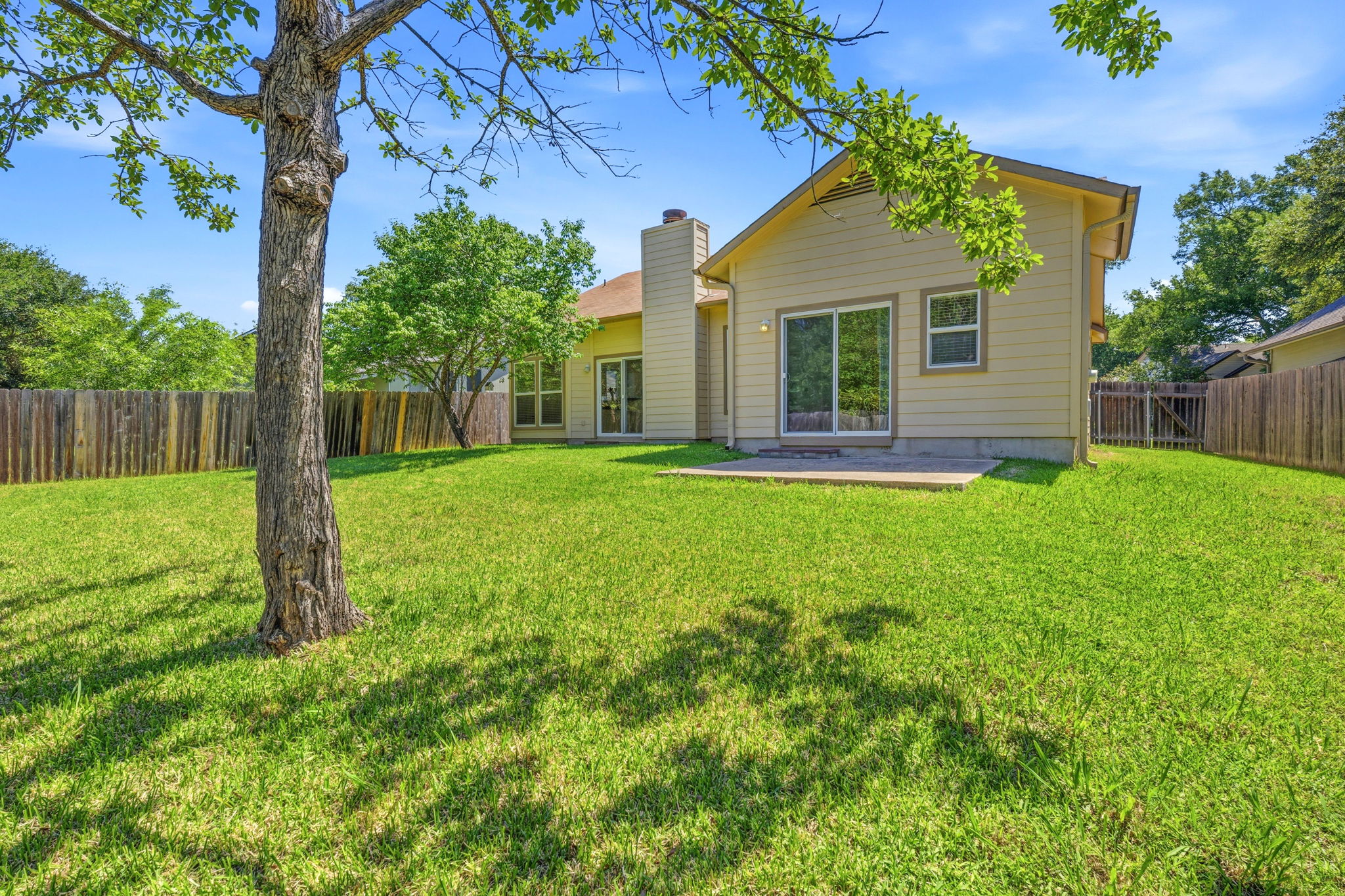 main property photo 19