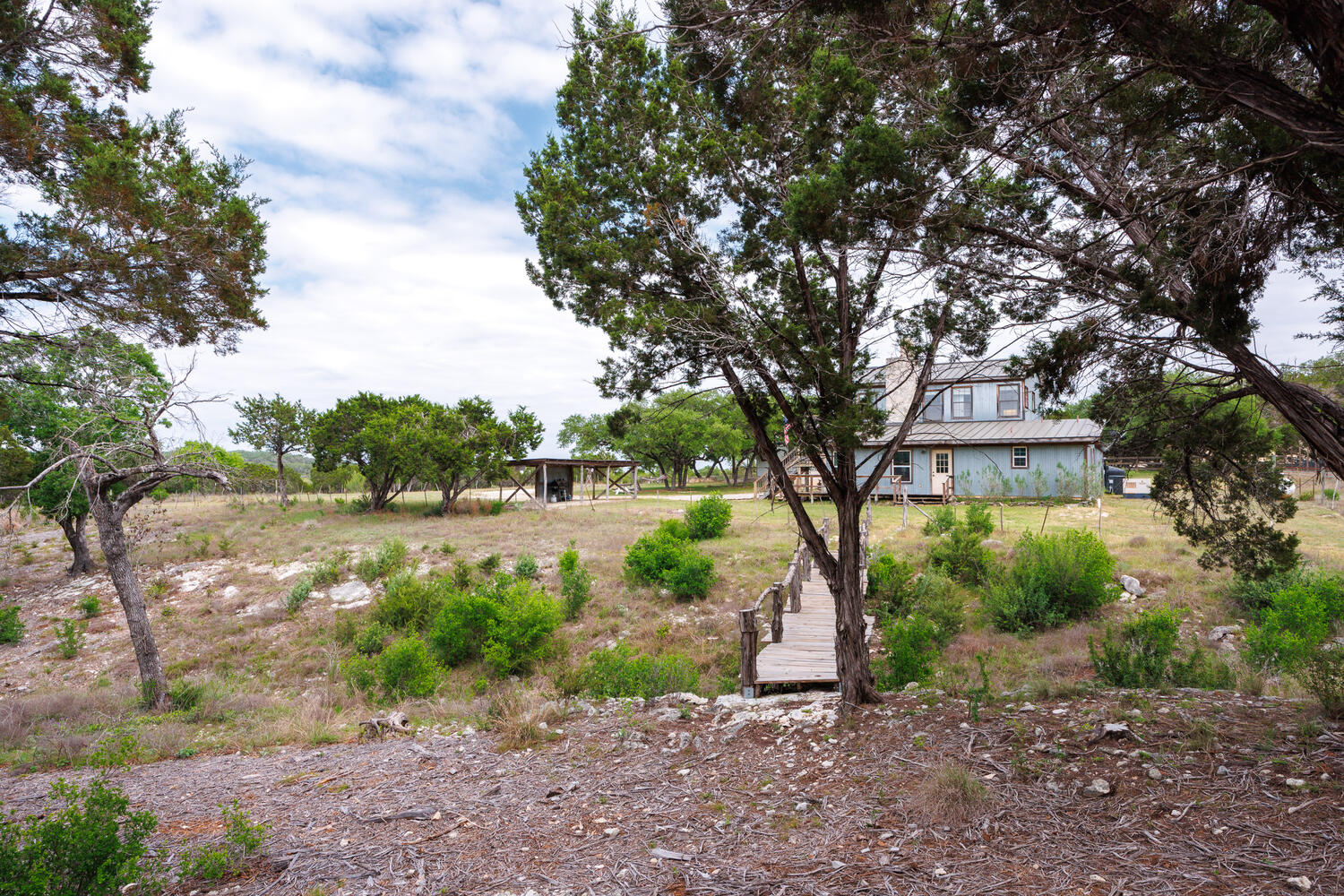 main property photo 23