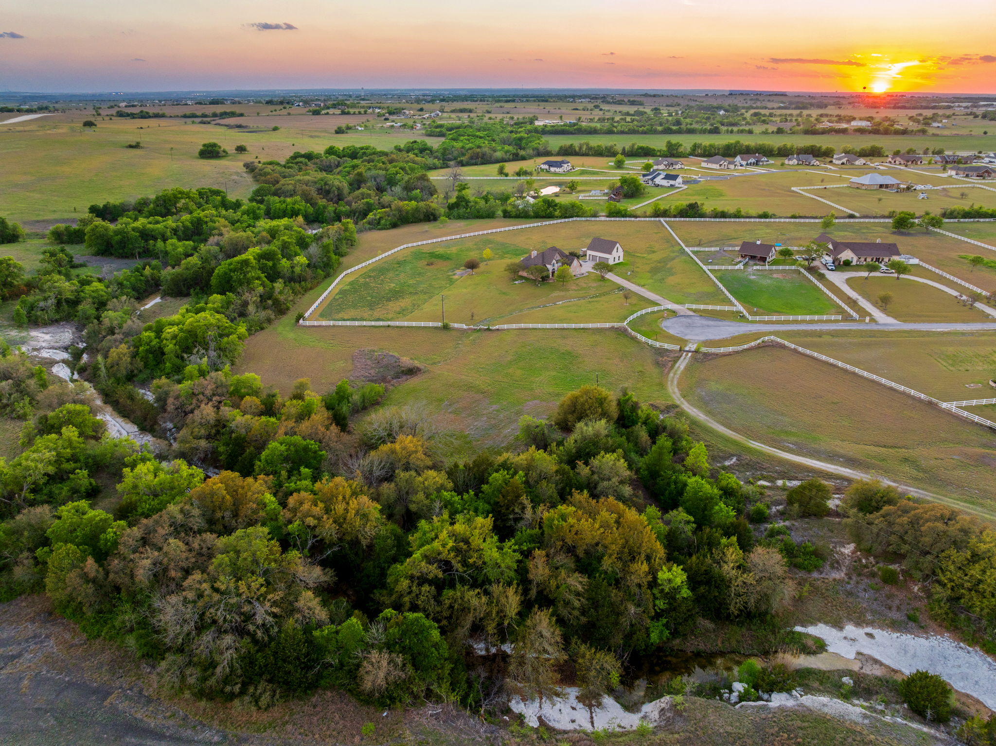 main property photo 17