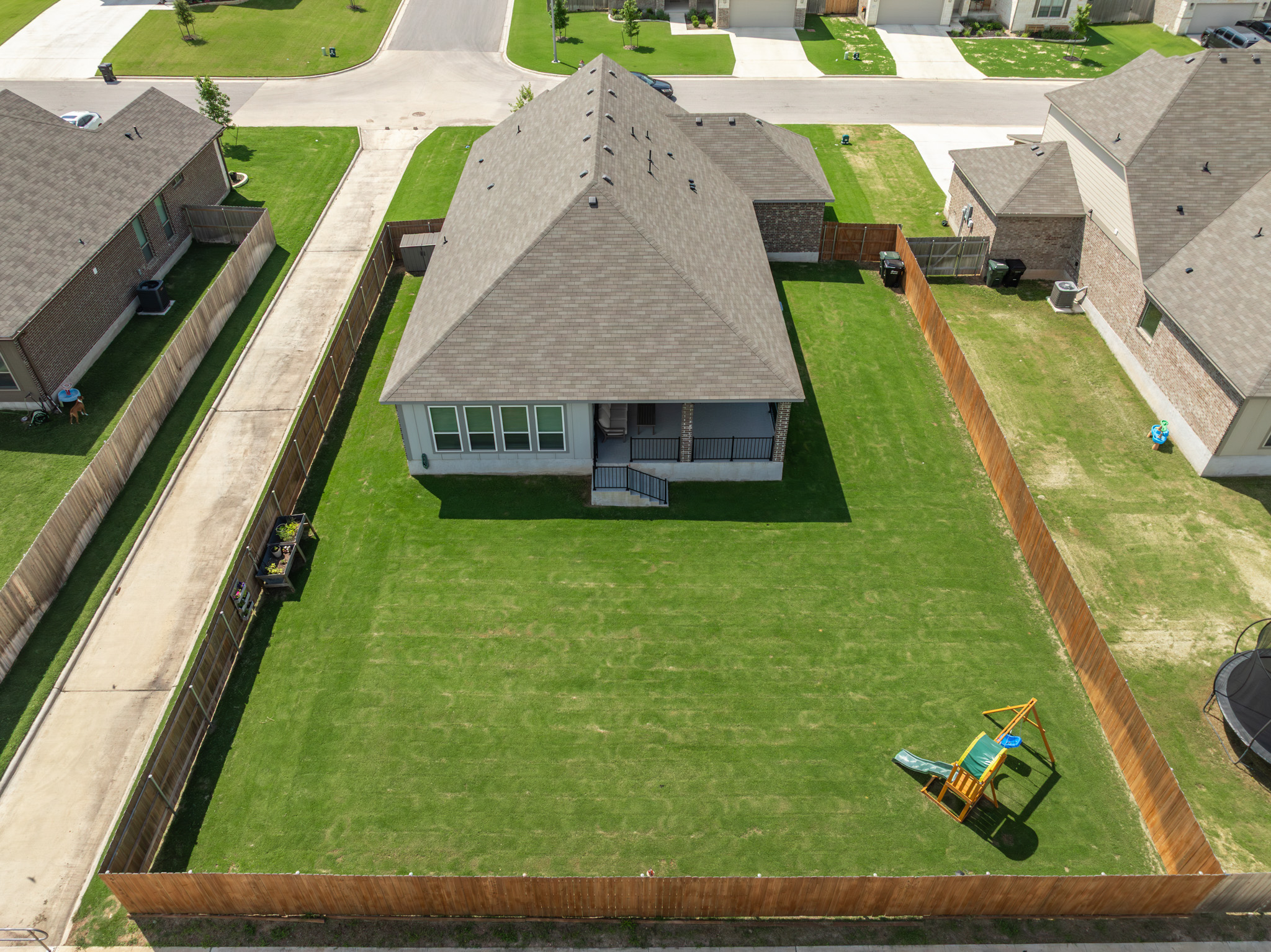 main property photo 5