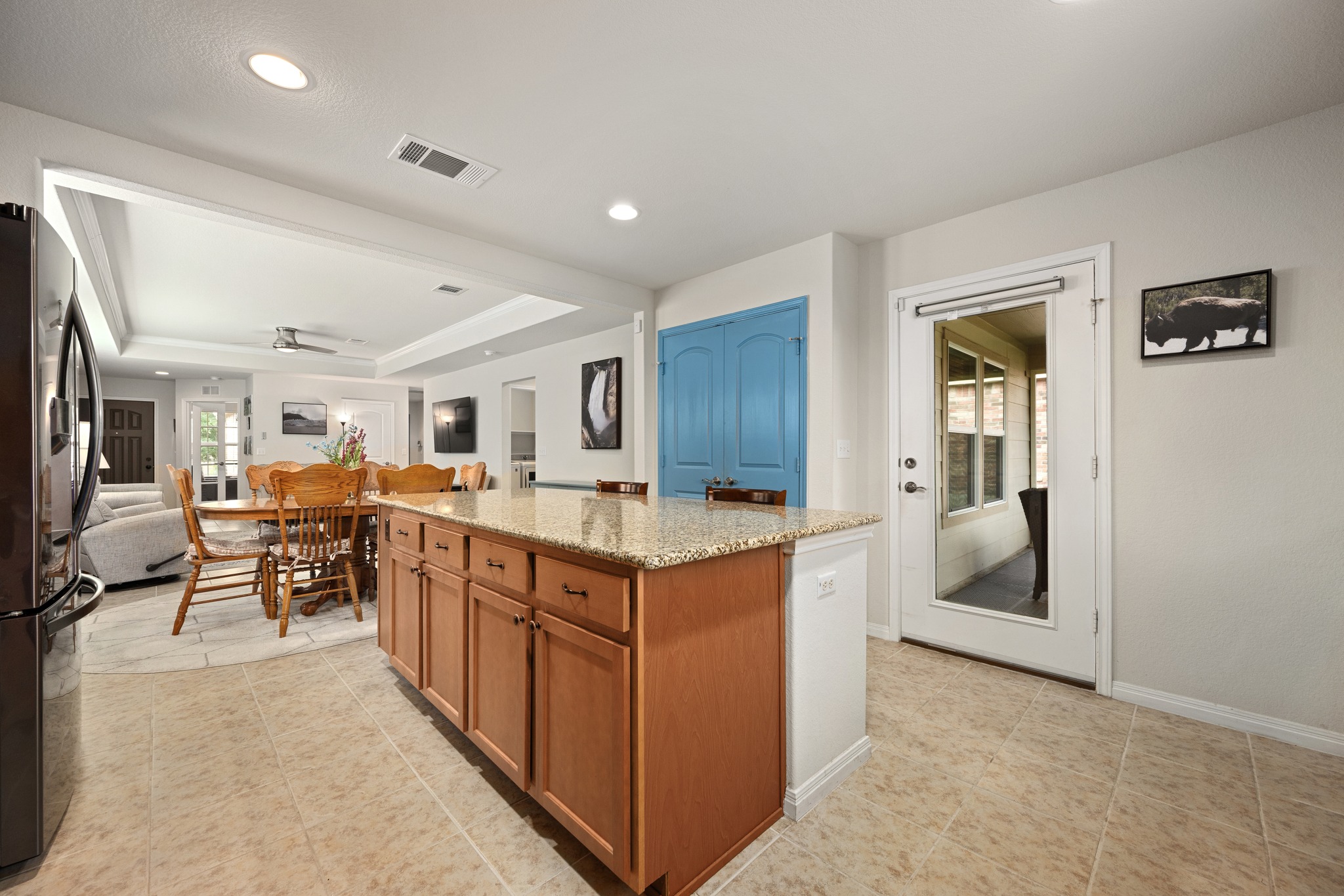 main property photo 16