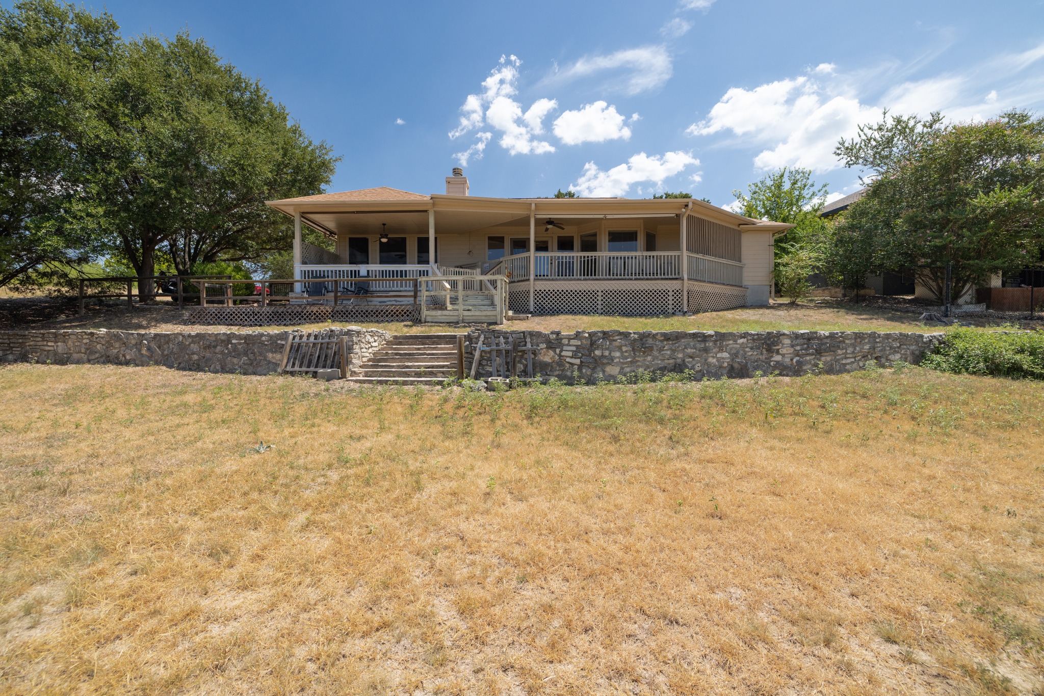 main property photo 27
