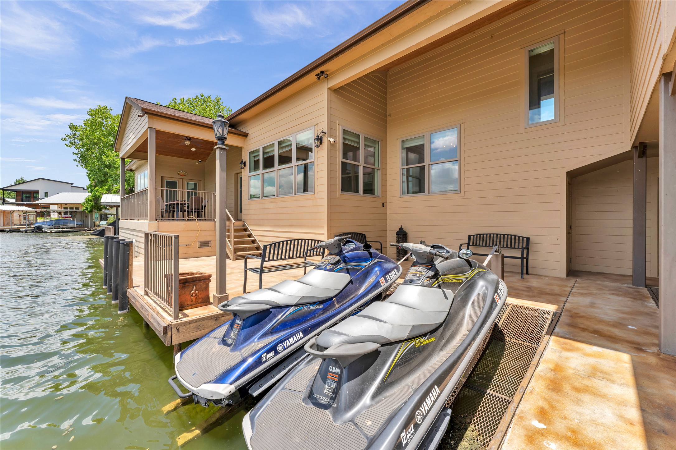 main property photo 21