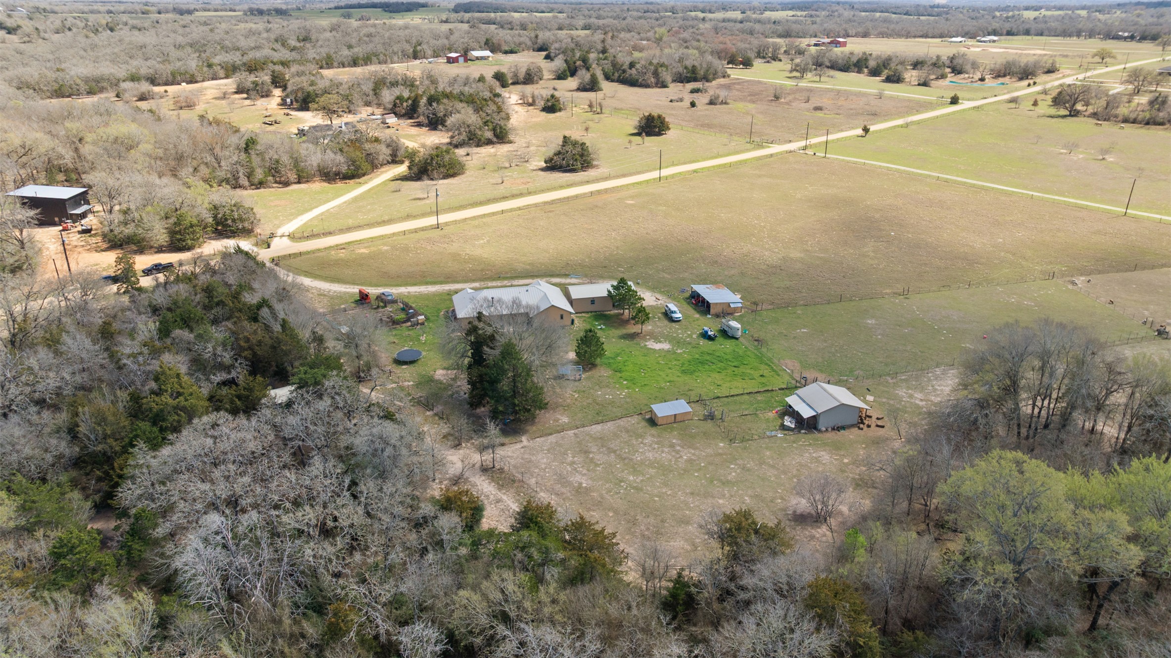 main property photo 36