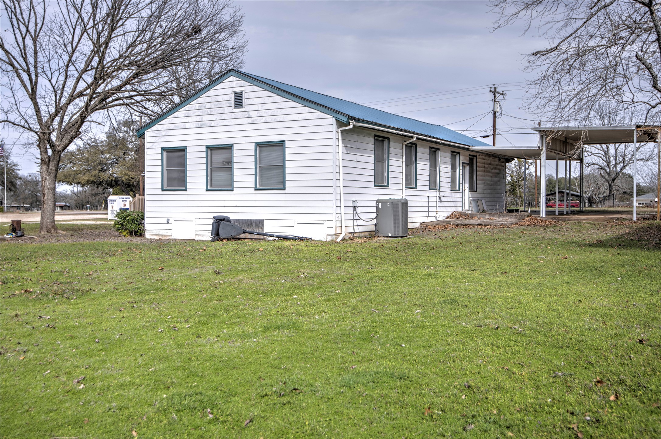 main property photo 7