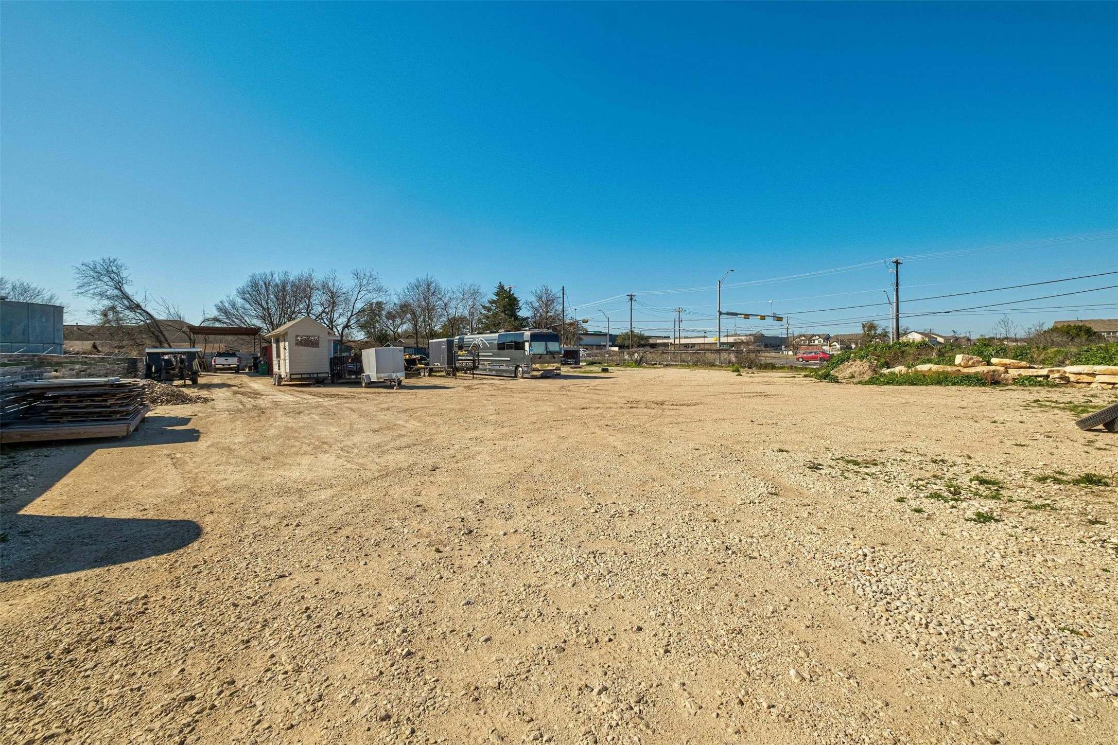 main property photo 8