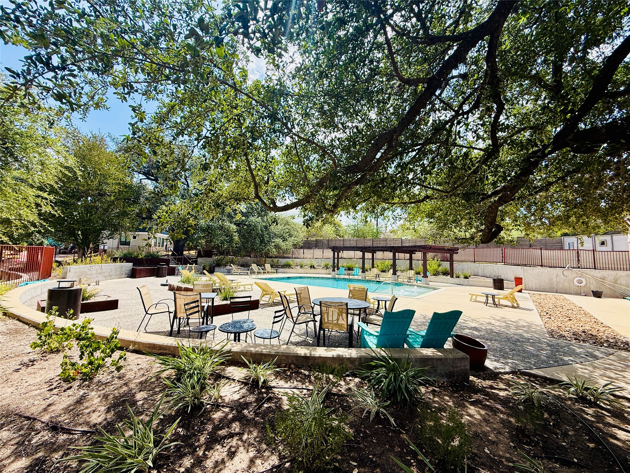 main property photo 15