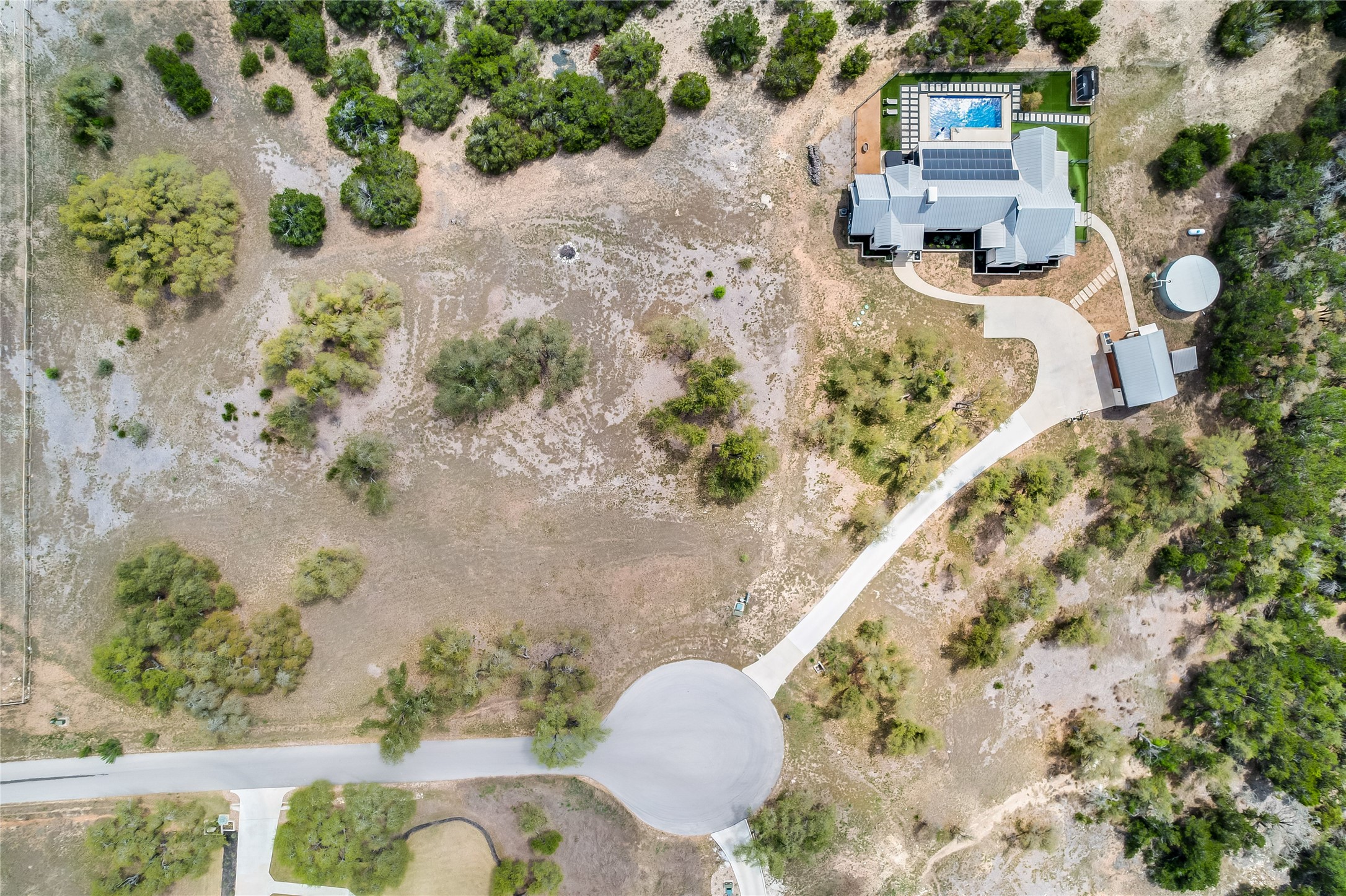 main property photo 38