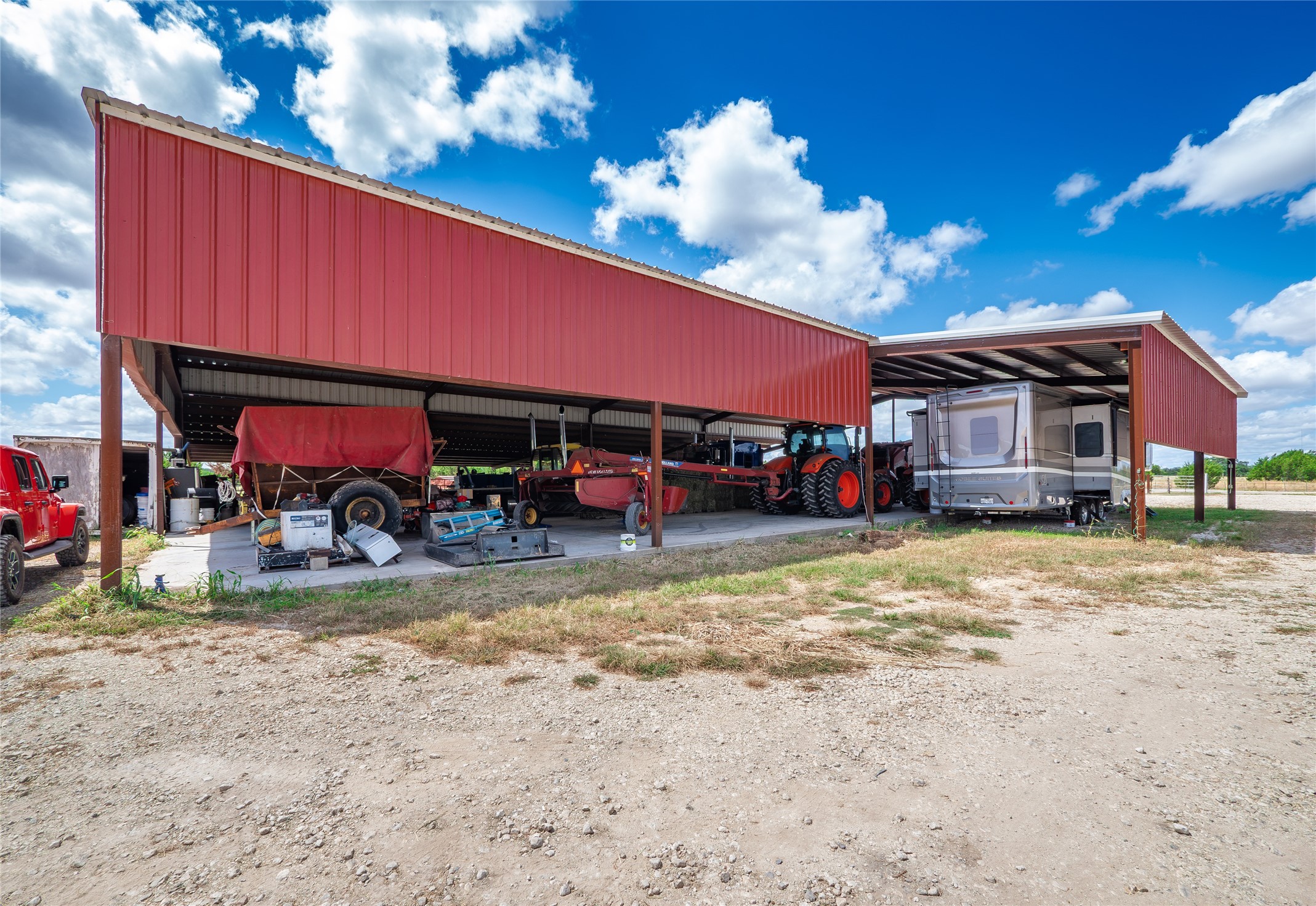 main property photo 28