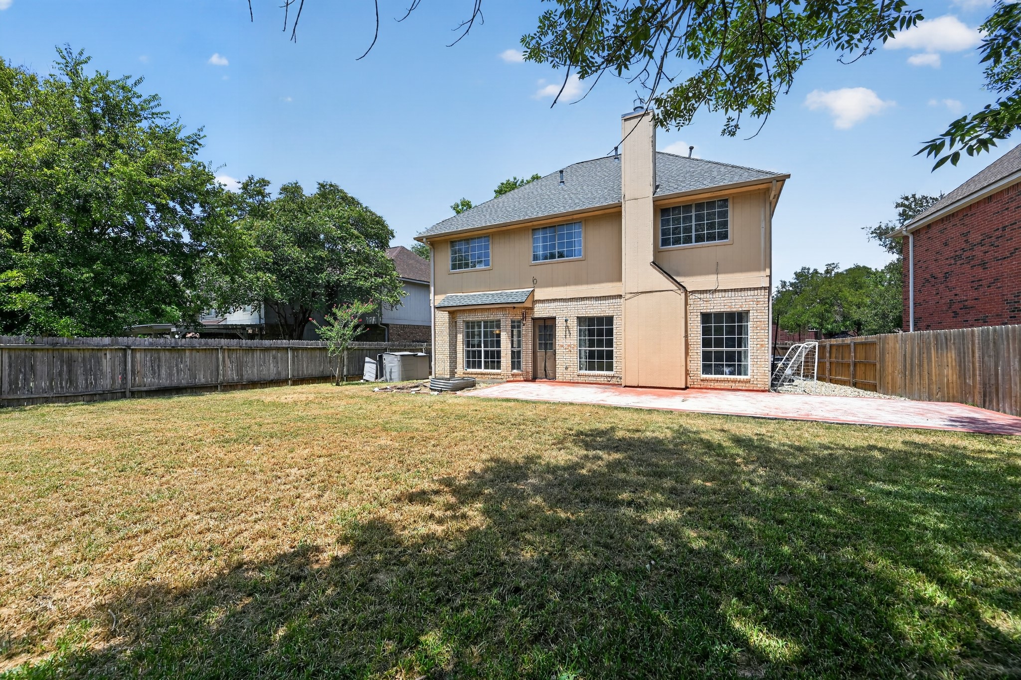 main property photo 37