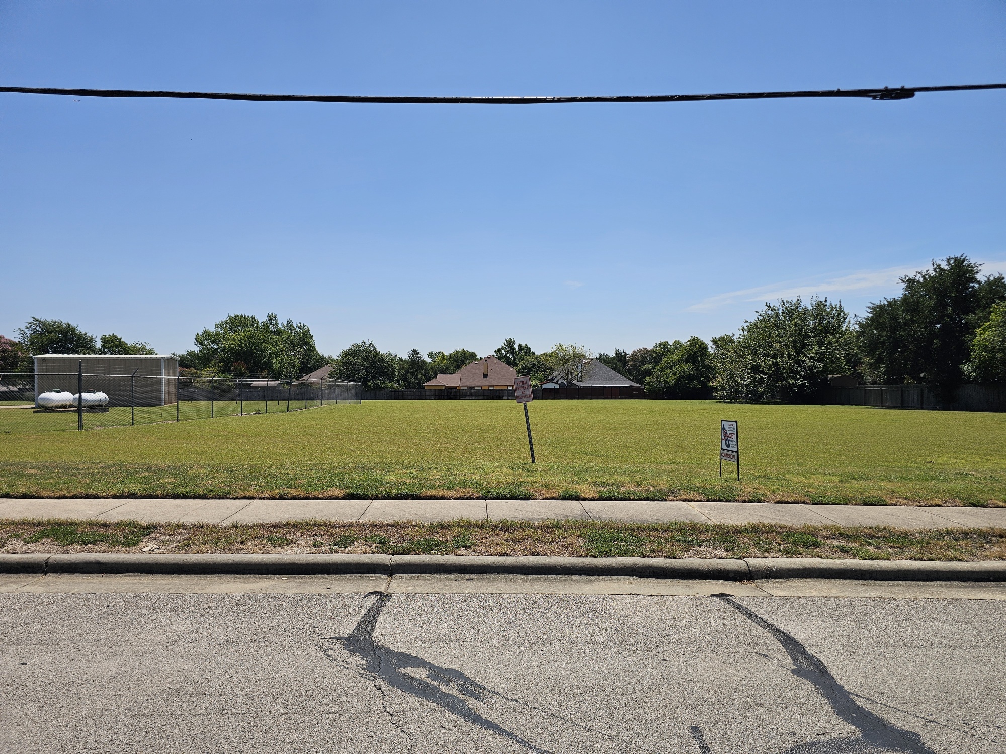 main property photo 11