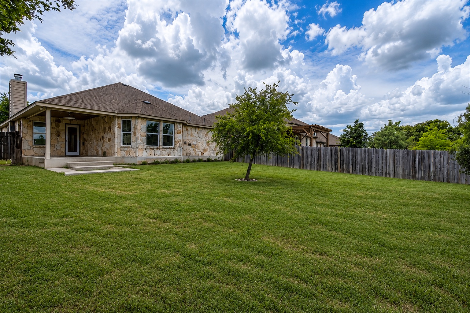main property photo 21