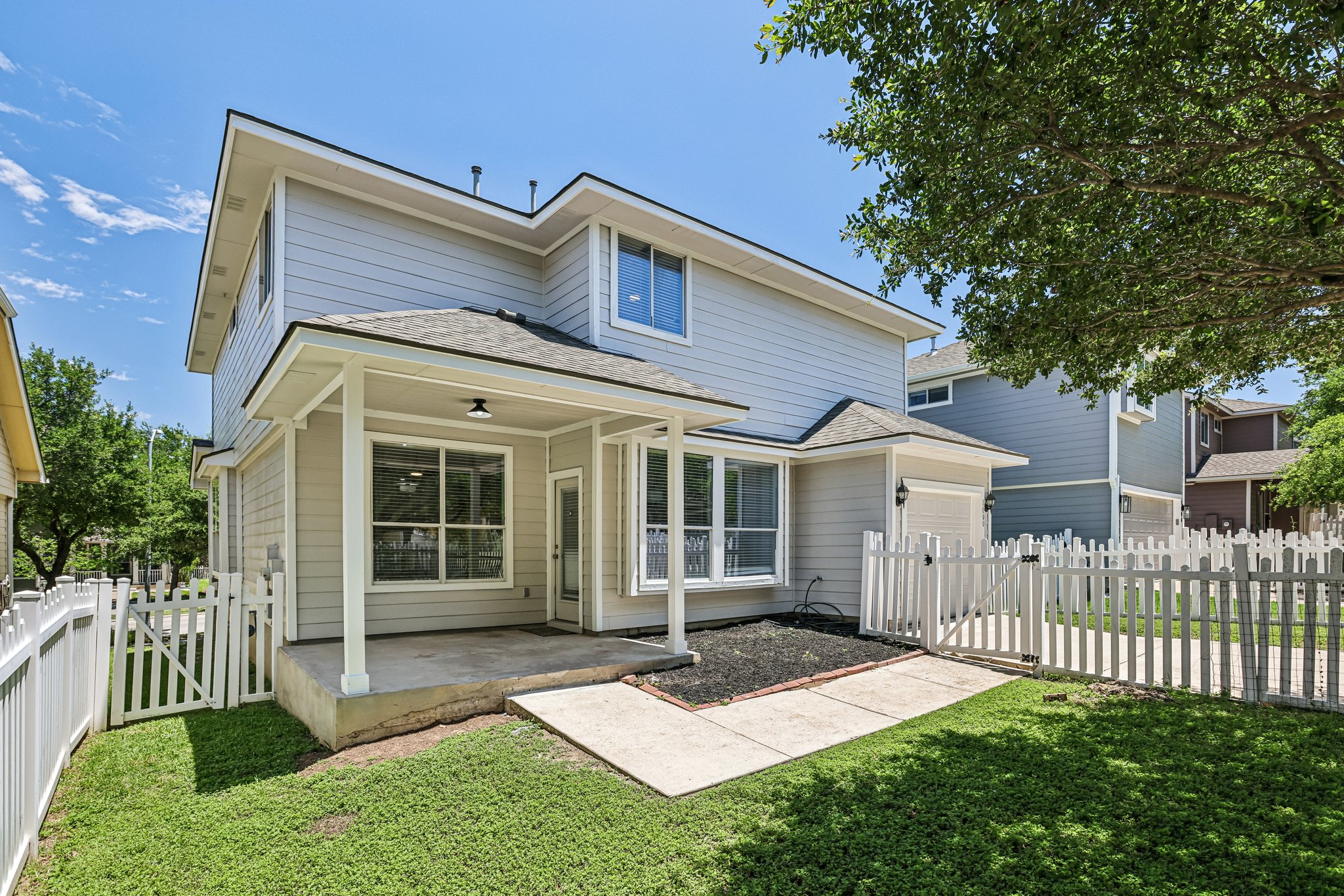 main property photo 22