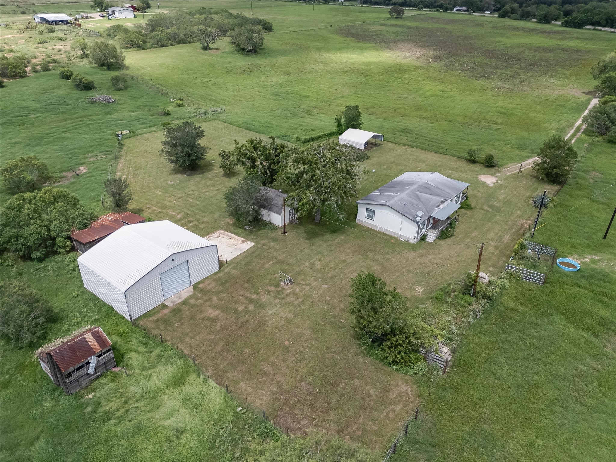 main property photo 35