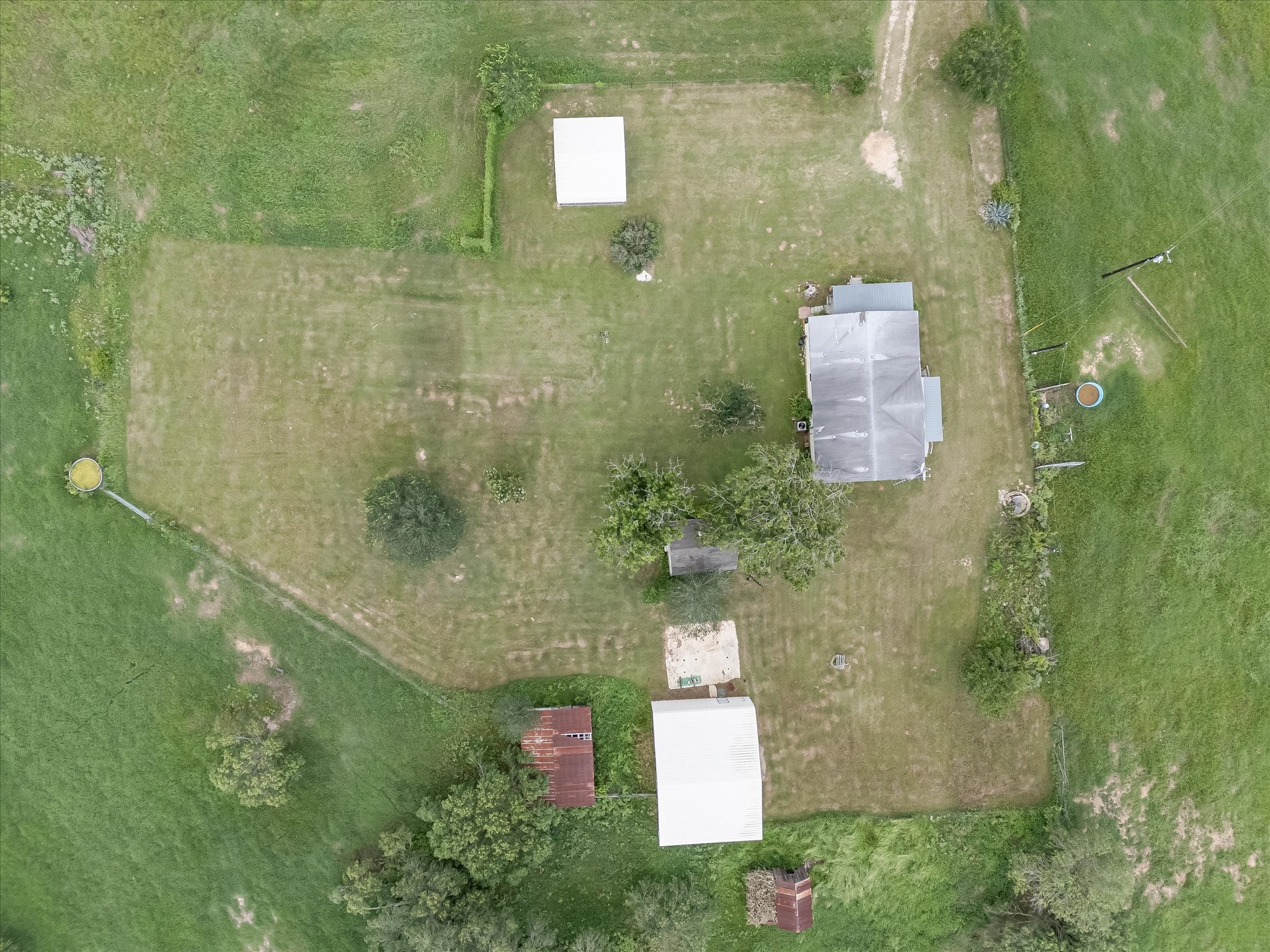 main property photo 38