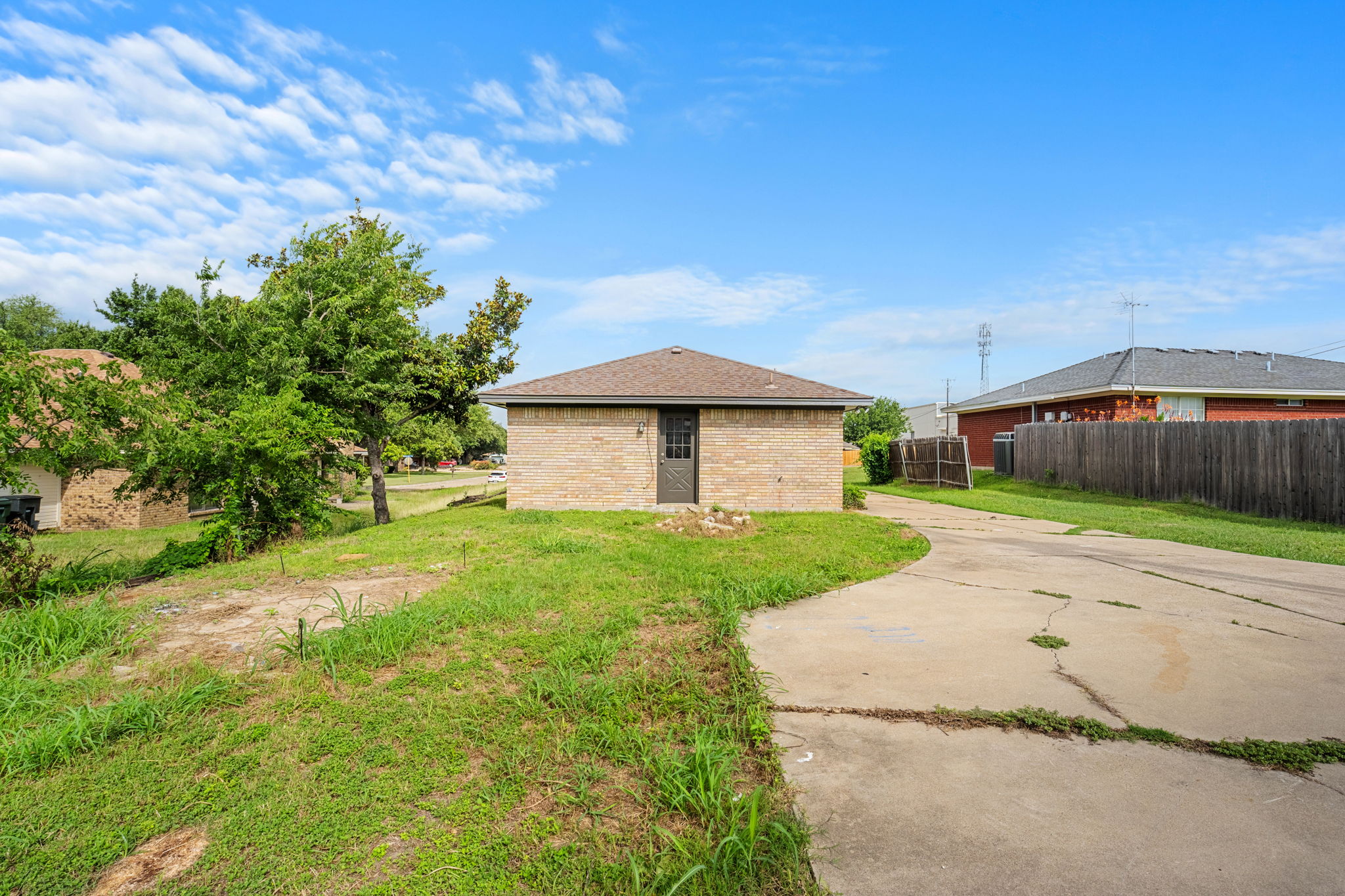 main property photo 21