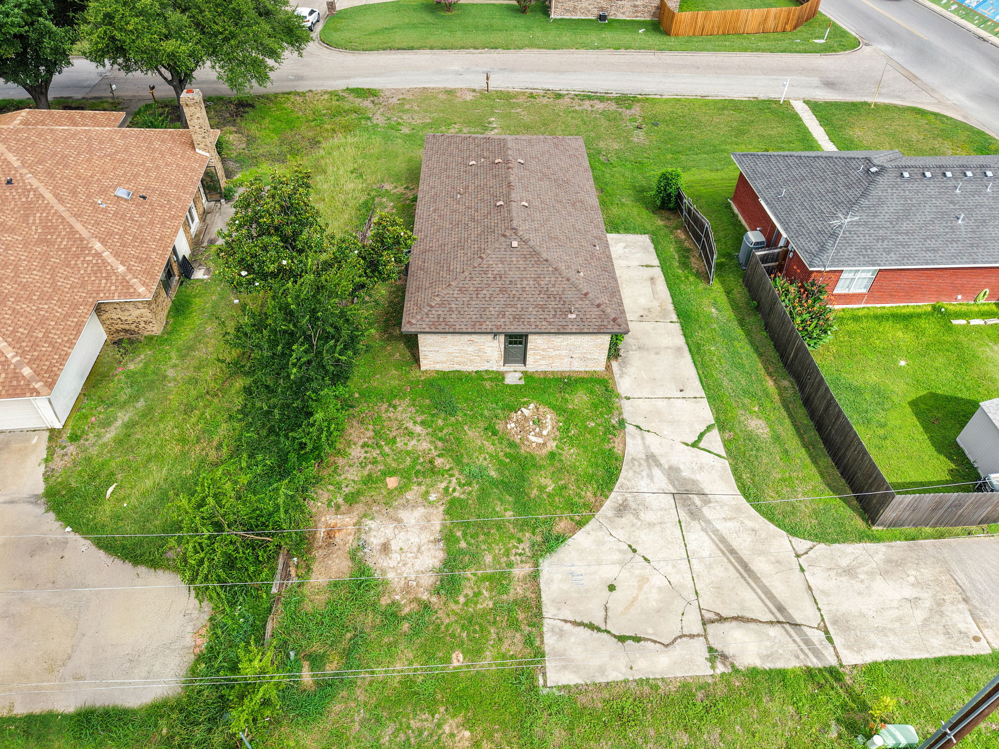 main property photo 24
