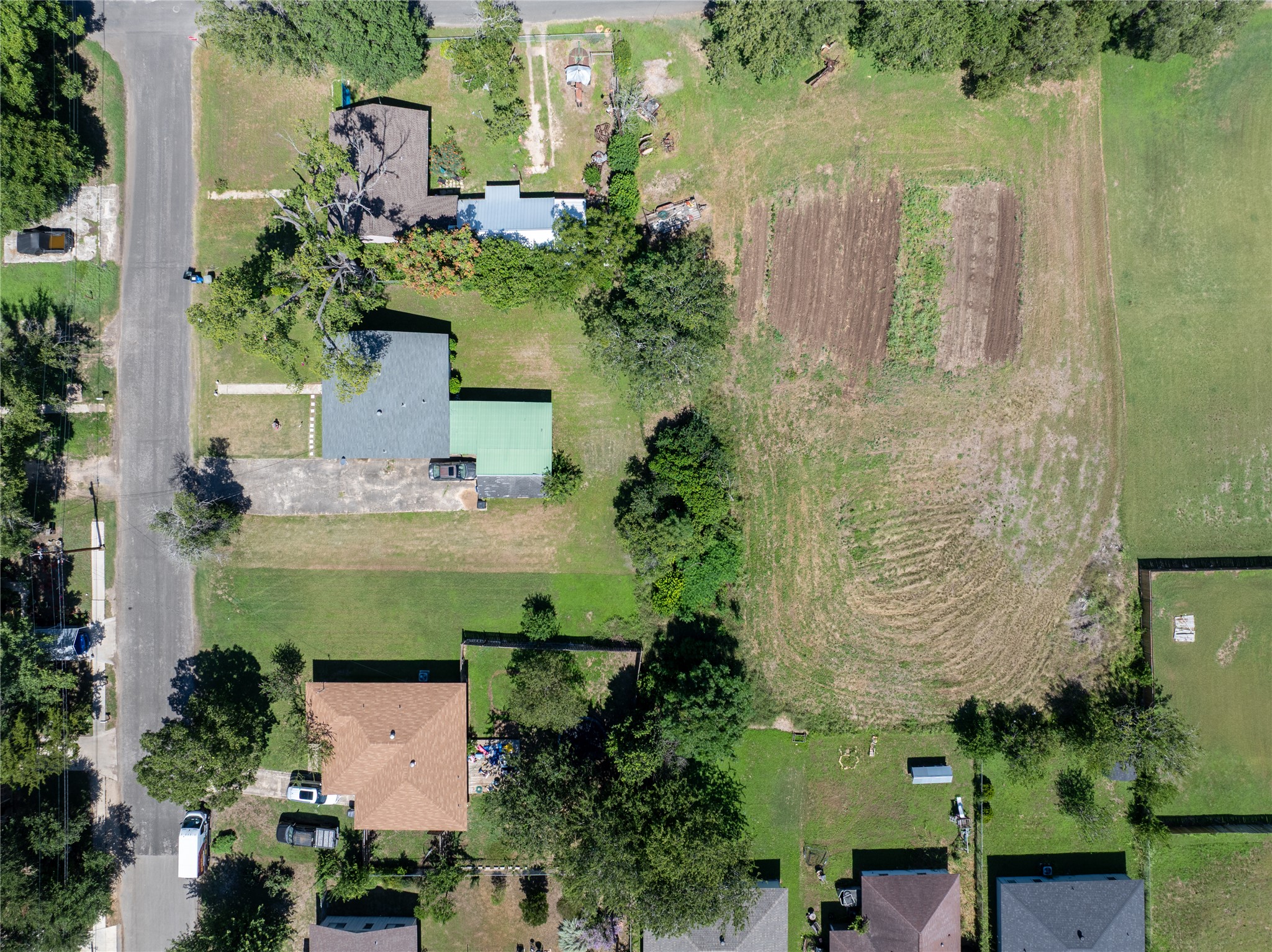 main property photo 8